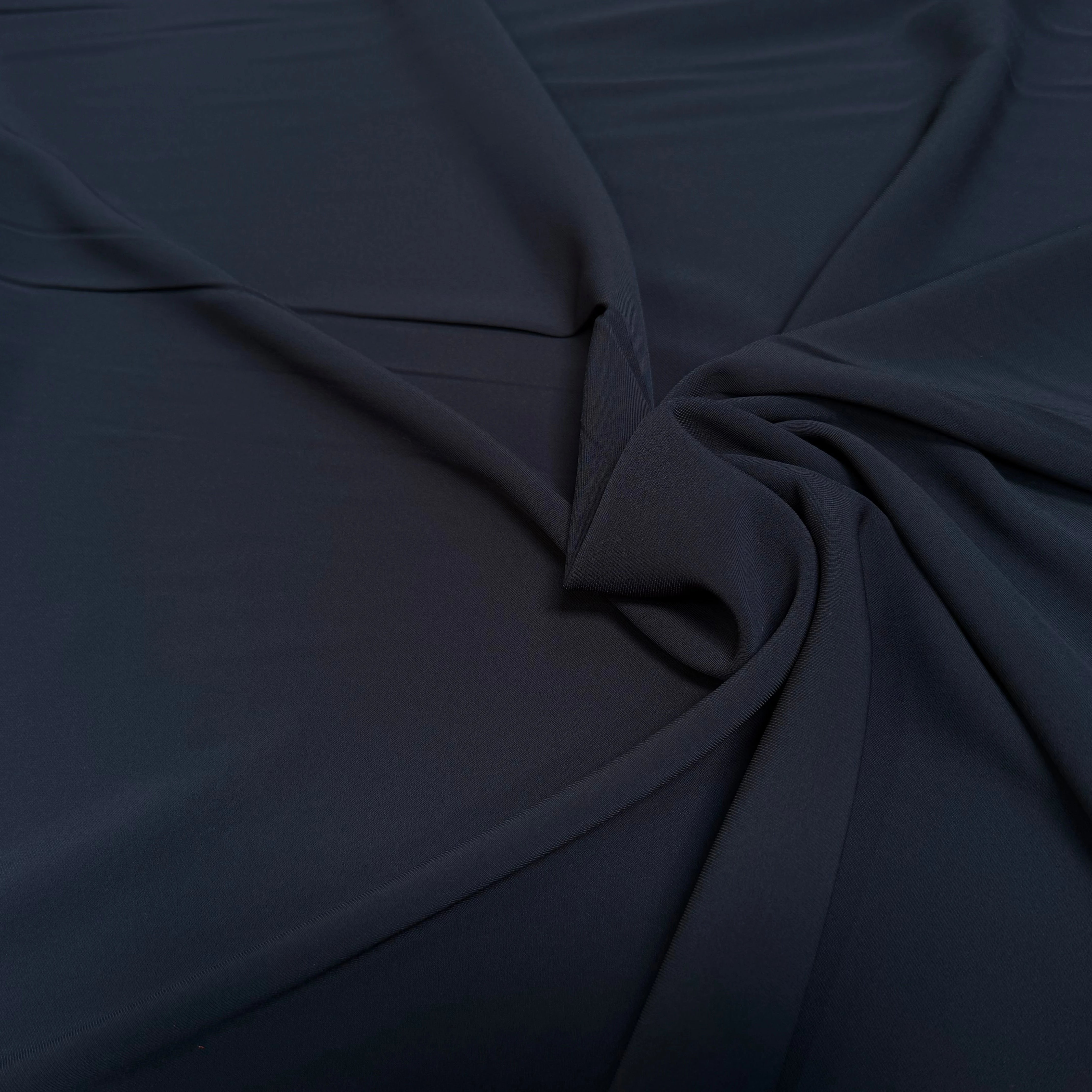 TISSU FINEMENT SERGÉ FLUIDE STRETCH BLEU CARBONE - My Little Coupon