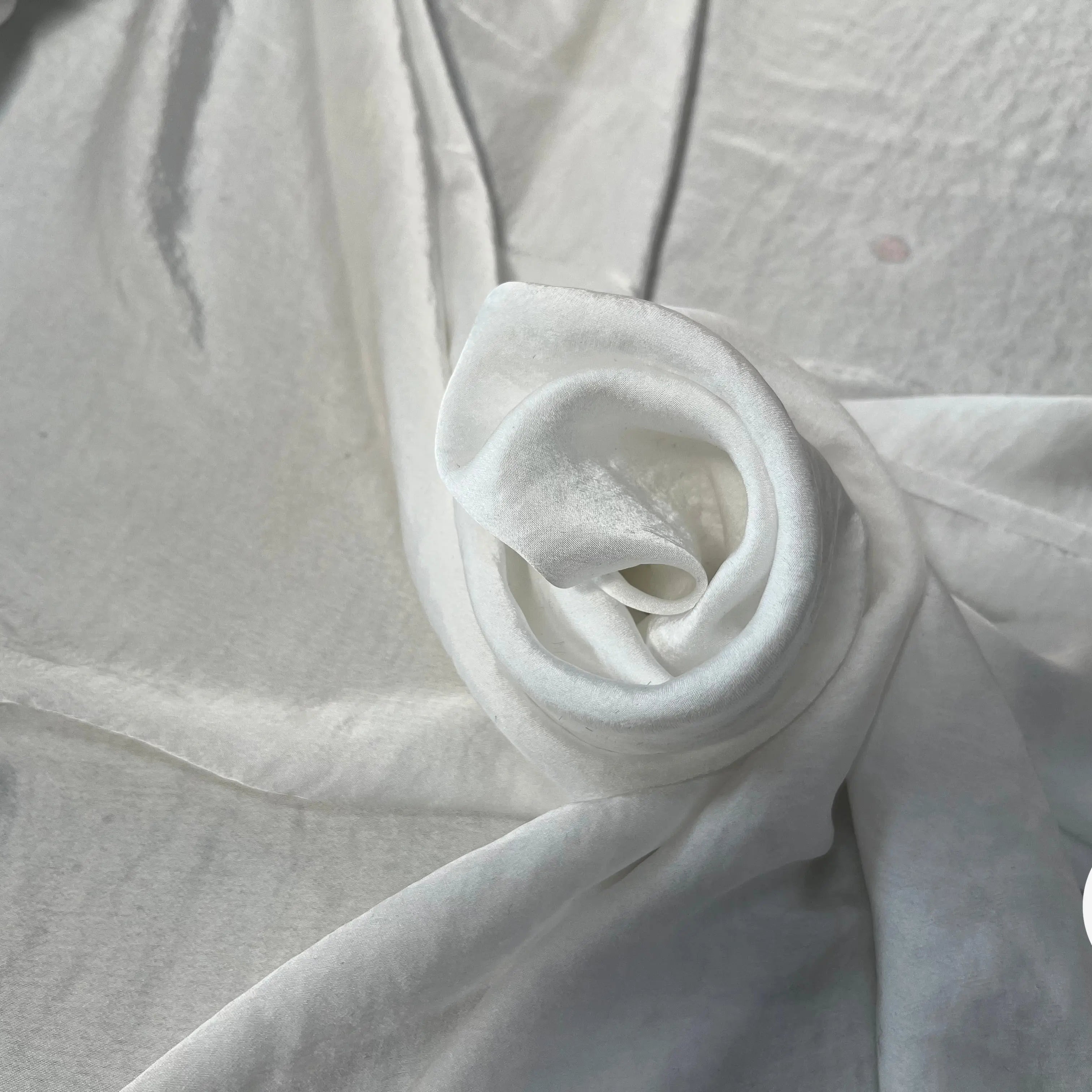 TISSU FLUIDE CRINKEL TOUCHÉ DOUX BLANC - My Little Coupon