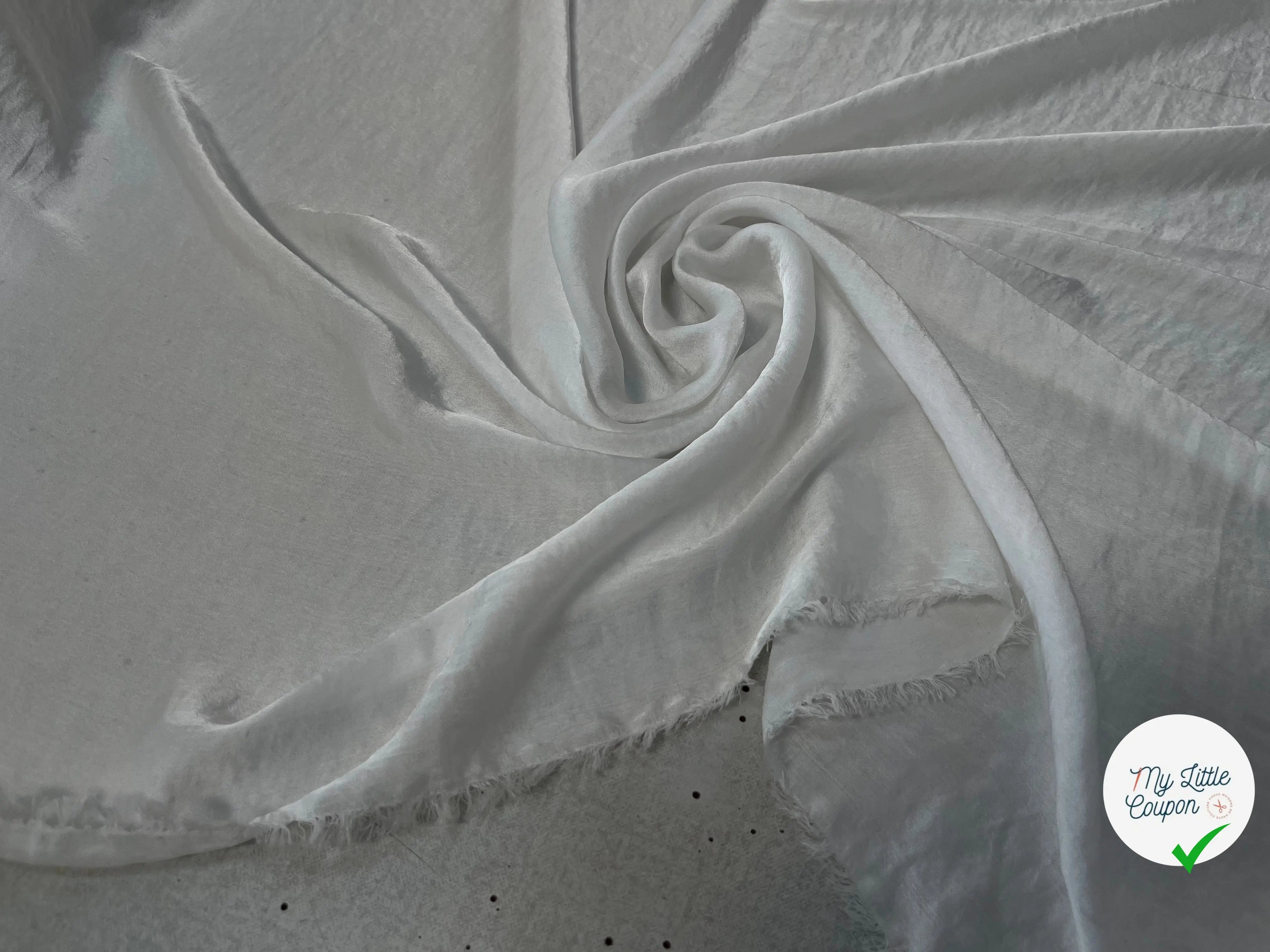 TISSU FLUIDE CRINKEL TOUCHÉ DOUX BLANC - My Little Coupon