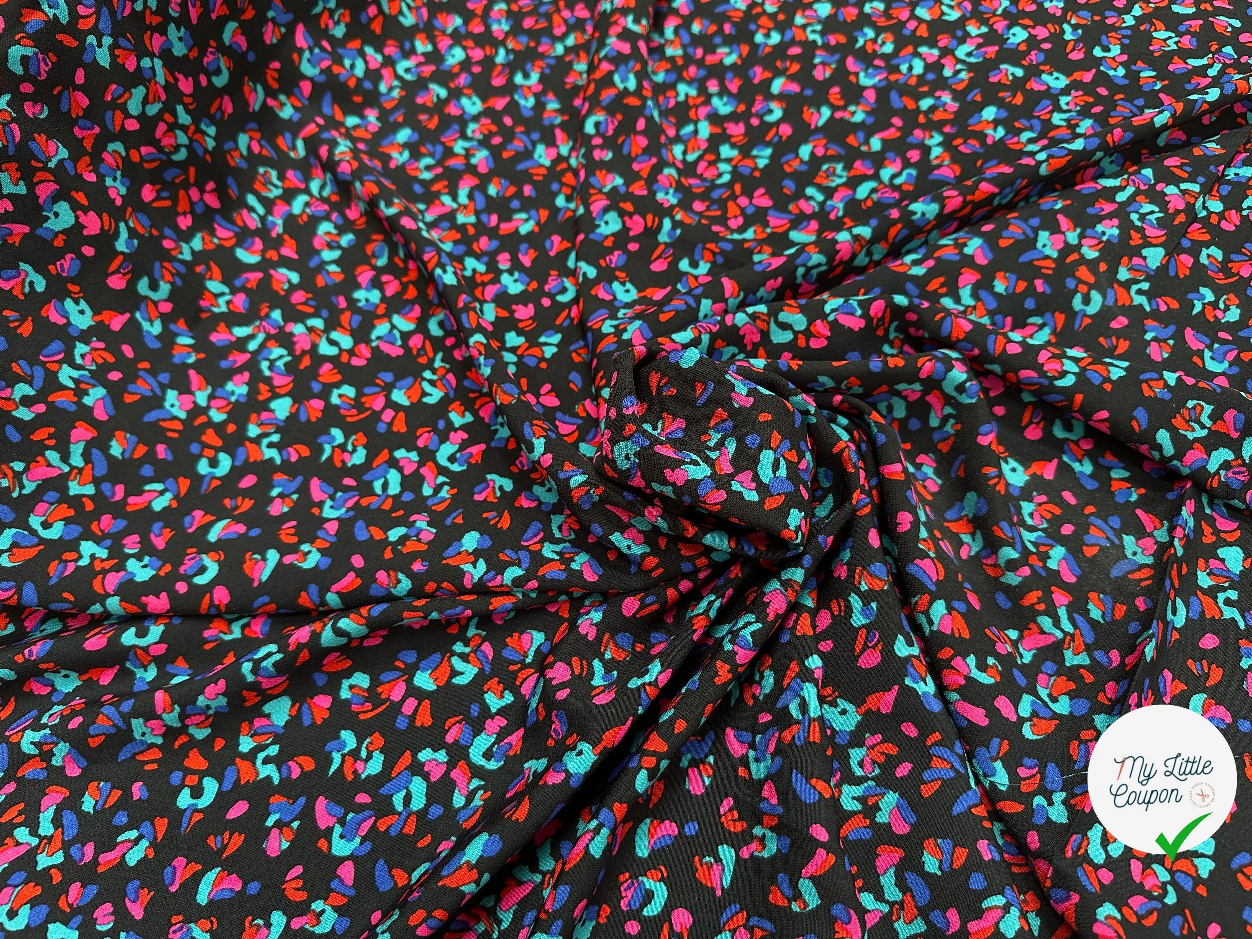 TISSU FLUIDE IMPIRMÉ PISTILLES MULTICOLORES MLC INTERN
