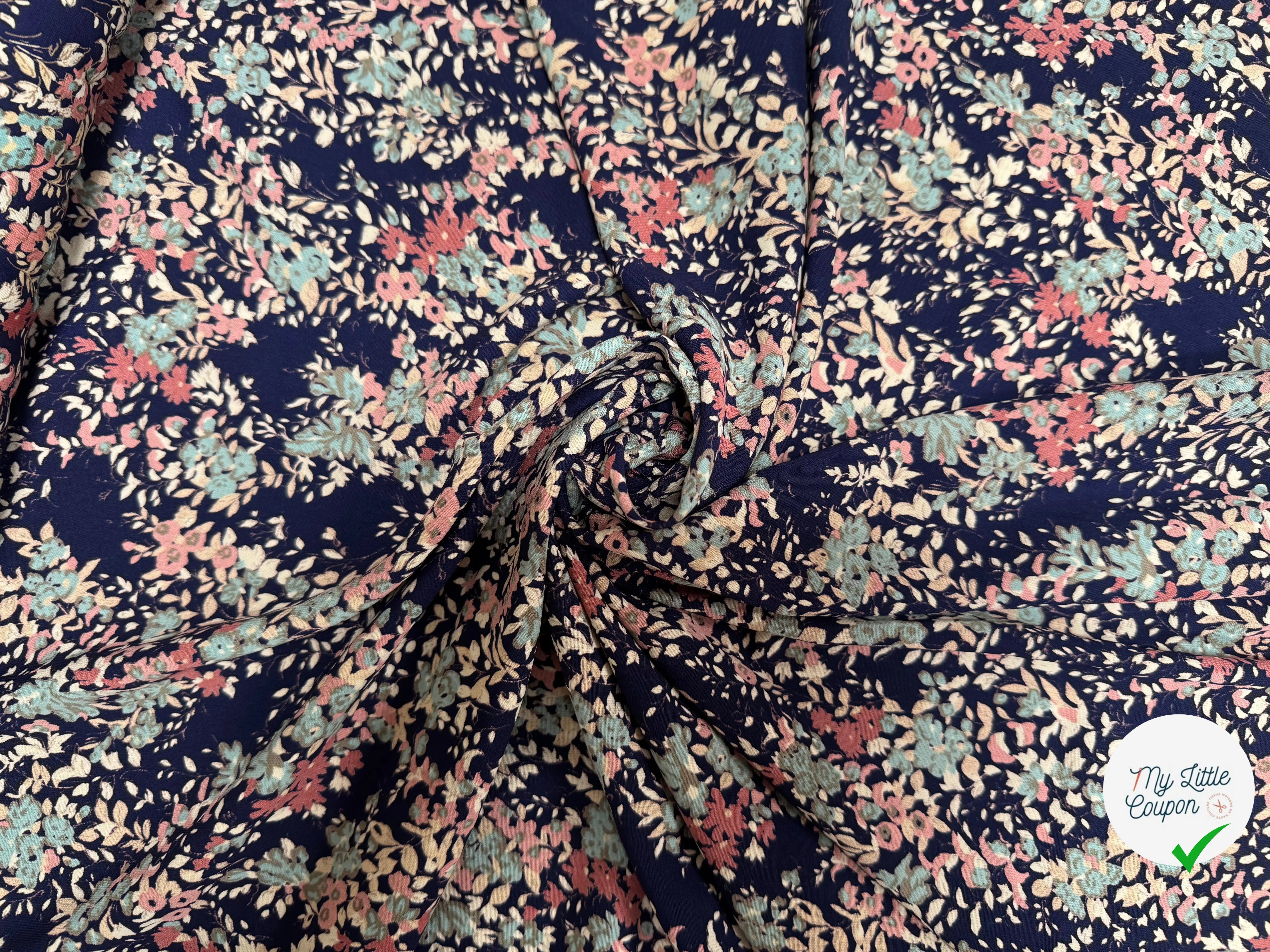 TISSU FLUIDE IMPRIMÉ FLORAL PRINTEMPS SUR FOND BLEU - My Little Coupon