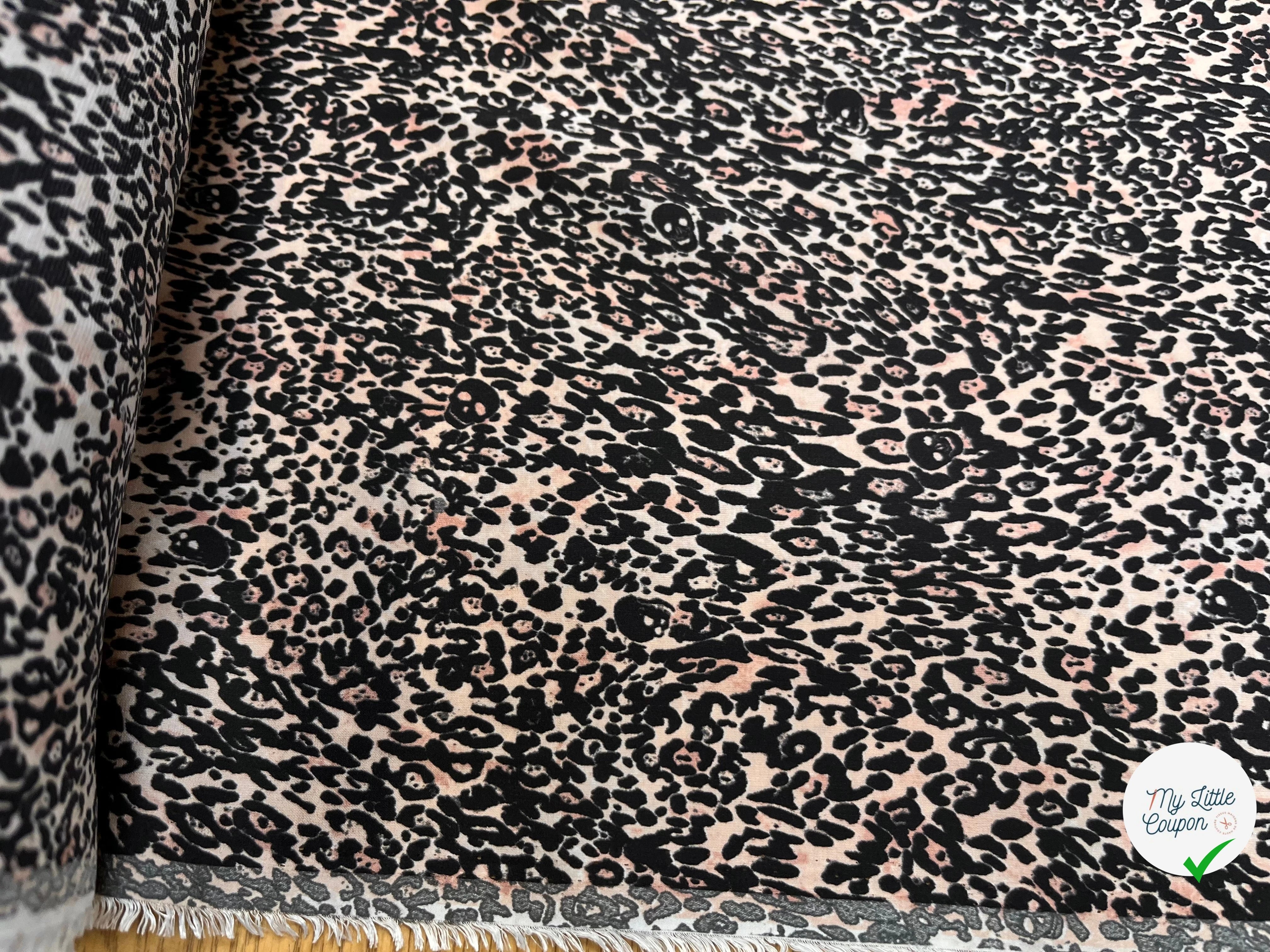 TISSU FLUIDE LÉOPARD SAVANE LÉGÈREMENT SATINÉ - My Little Coupon
