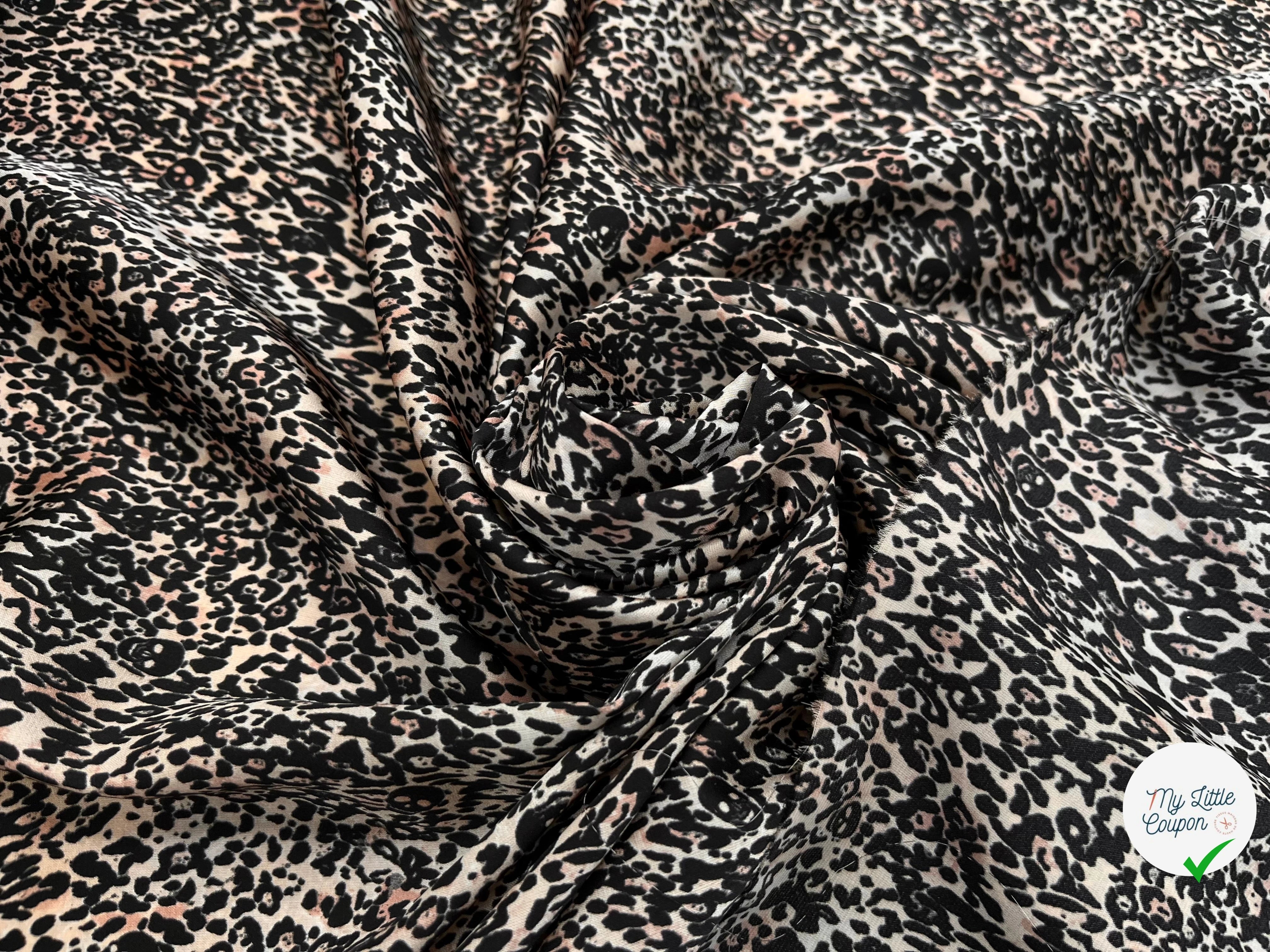 TISSU FLUIDE LÉOPARD SAVANE LÉGÈREMENT SATINÉ - My Little Coupon