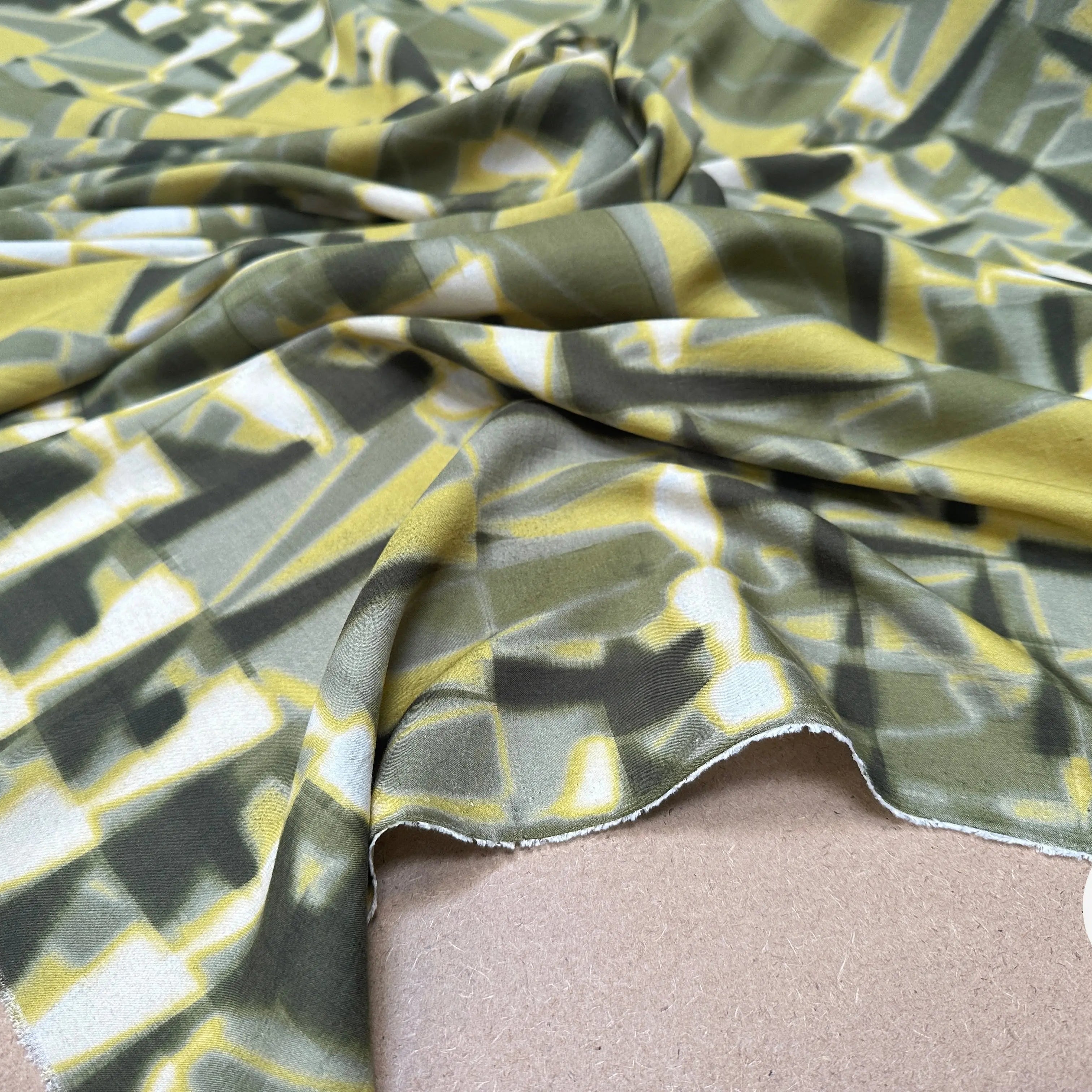 TISSU FLUIDE TOUCHER VISCOSE - My Little Coupon