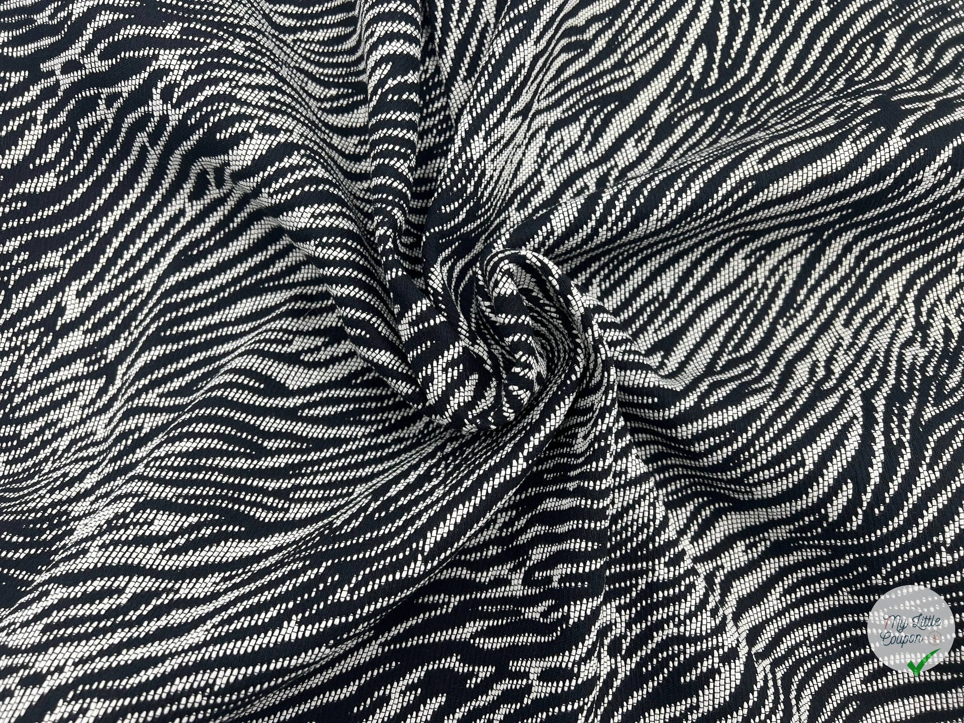 TISSU JACQUARD MOTIF ZÈBRE NOIR ET BLANC - coupon de 3 mètres - My Little Coupon - tissu - coudre
