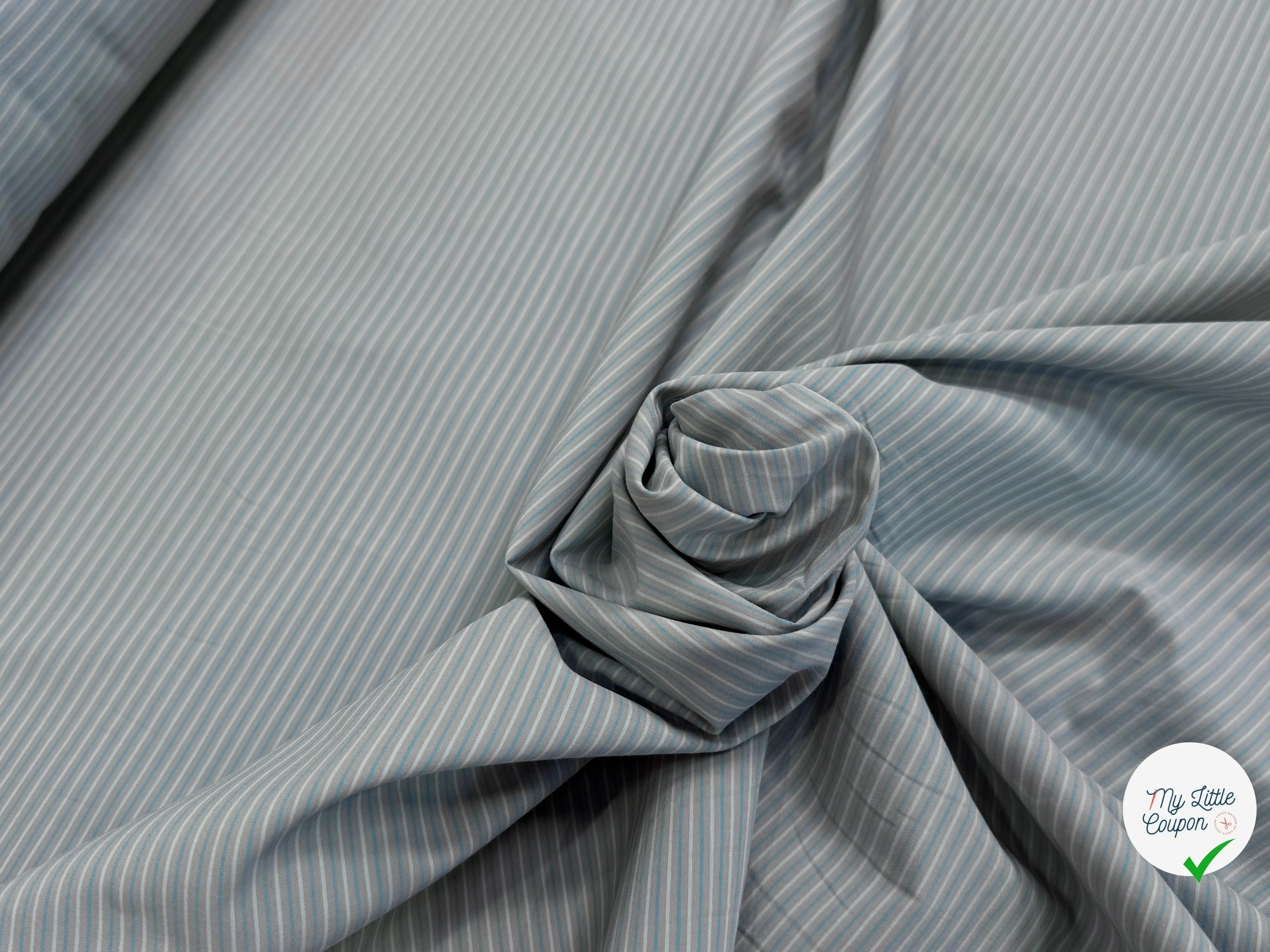 TISSU LÉGÈREMENT CRAQUANT FINES RAYURES VERT GRIS - My Little Coupon