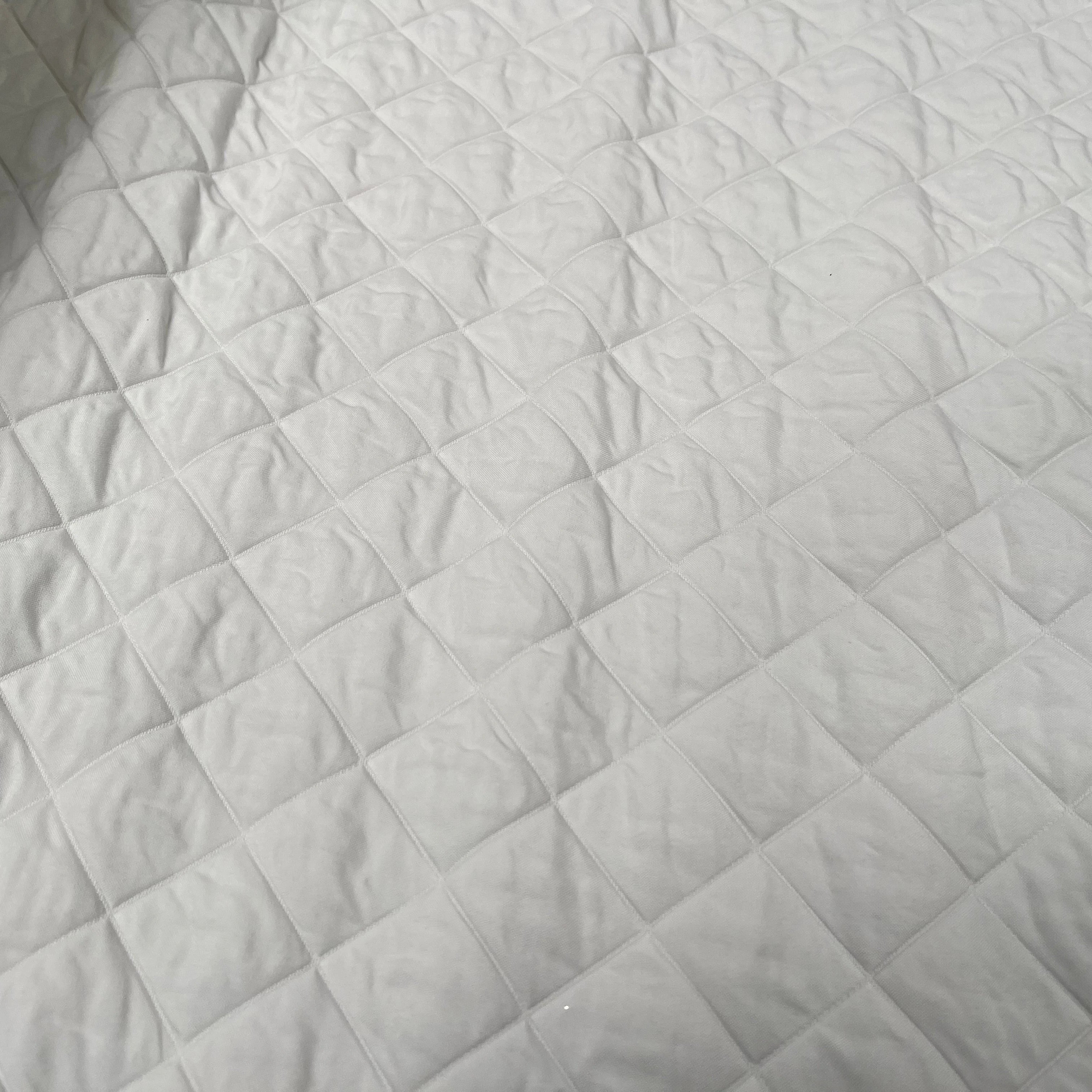 TISSU MATELASSÉ BLANC MOTIF LOSANGE ENVERS DOUX - My Little Coupon