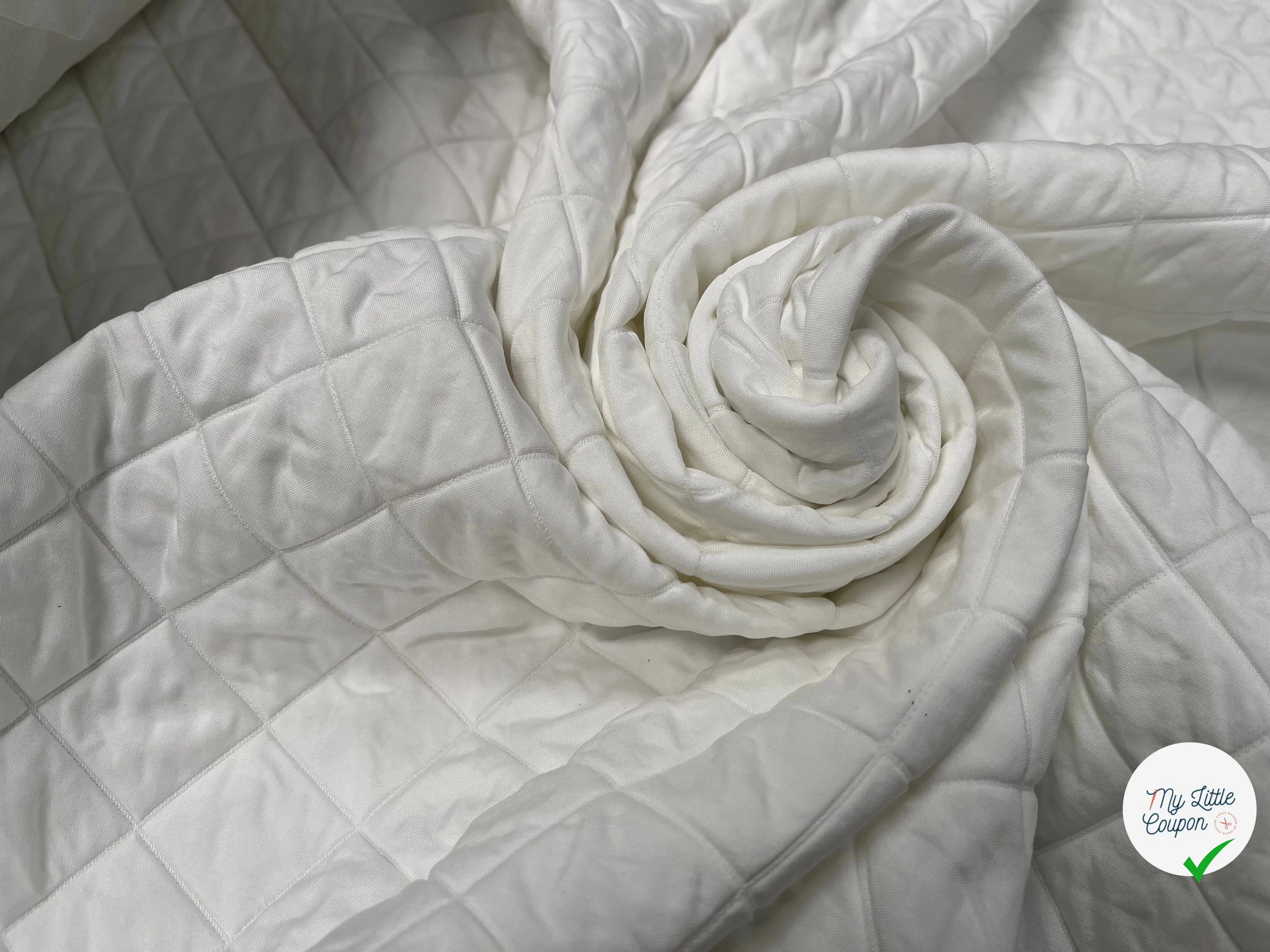 TISSU MATELASSÉ BLANC MOTIF LOSANGE ENVERS DOUX - My Little Coupon