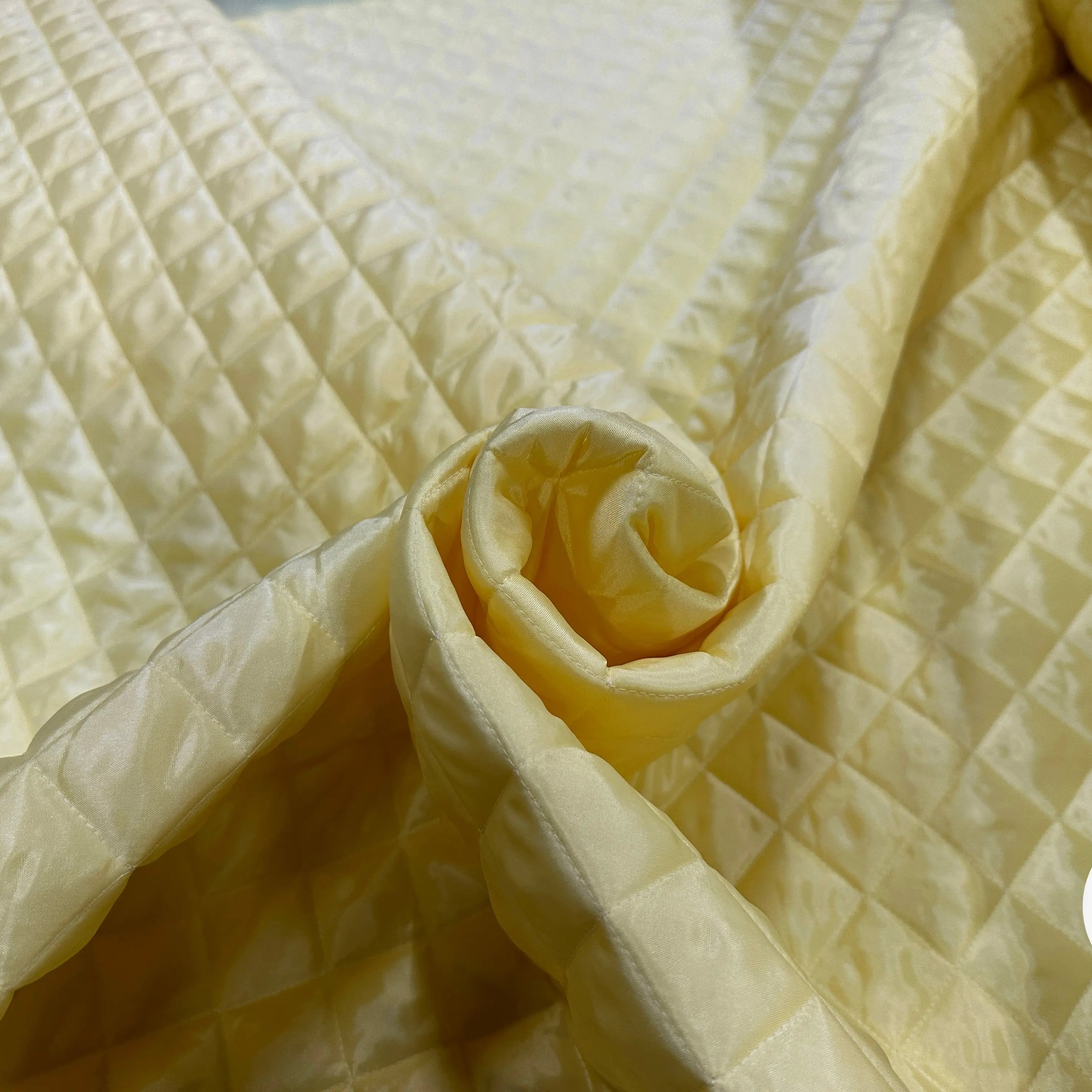 TISSU MATELASSÉ DOUDOUNE CHIC MATELASSAGE FRANÇAIS SIMPLE FACE MLC INTERN