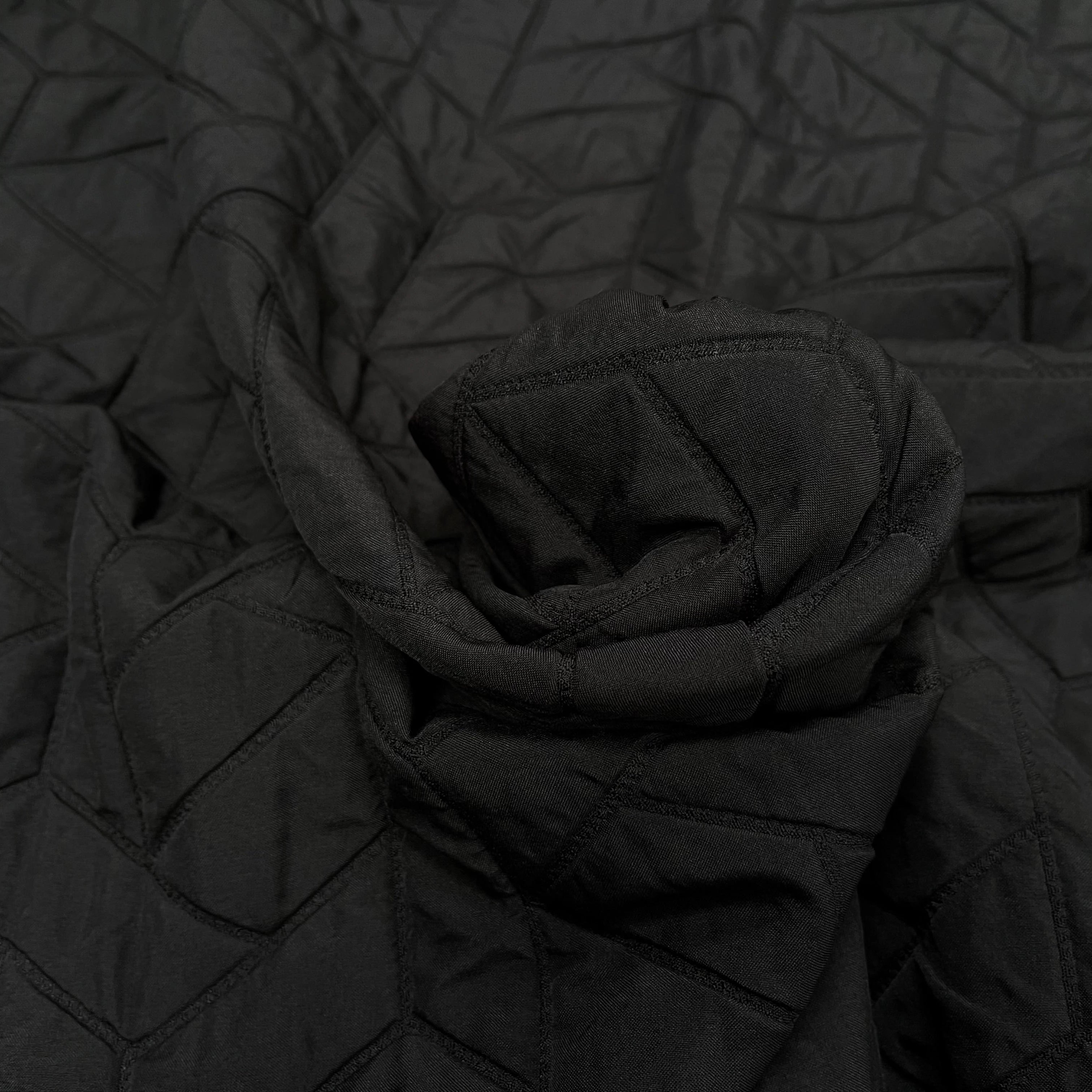 TISSU MATELASSÉ NOIR MOTIF RECTANGLE ENVERS DOUX - My Little Coupon