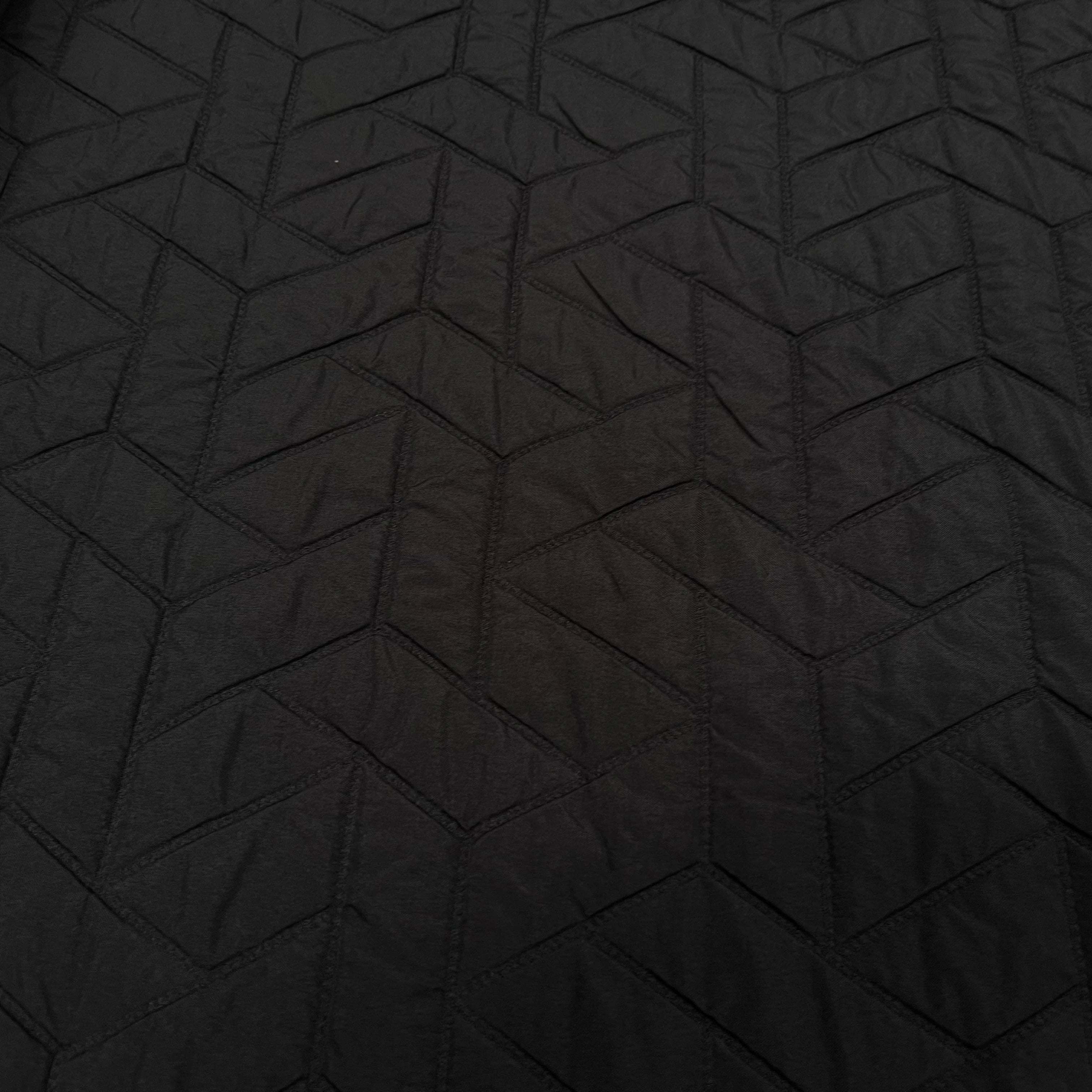 TISSU MATELASSÉ NOIR MOTIF RECTANGLE ENVERS DOUX - My Little Coupon