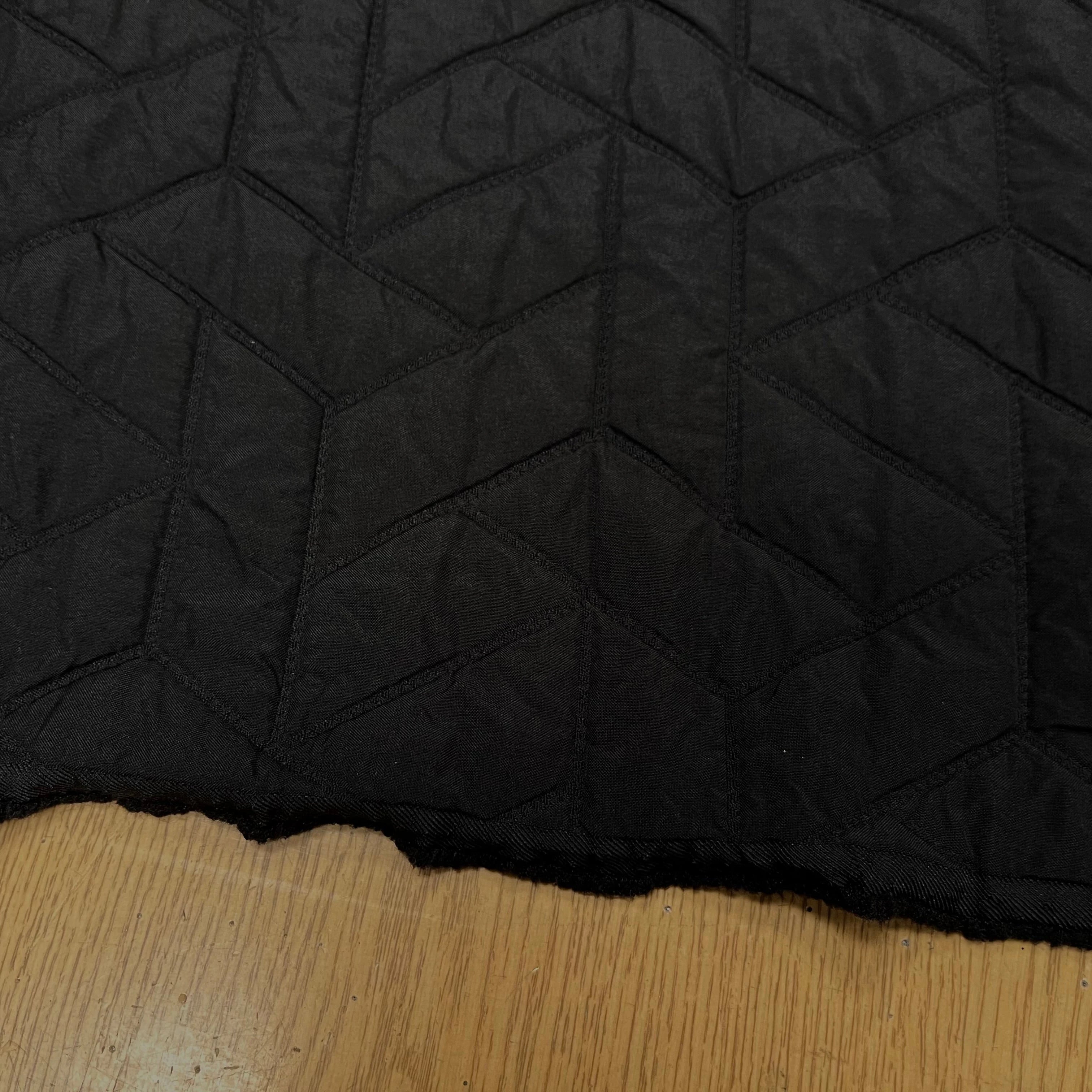 TISSU MATELASSÉ NOIR MOTIF RECTANGLE ENVERS DOUX - My Little Coupon