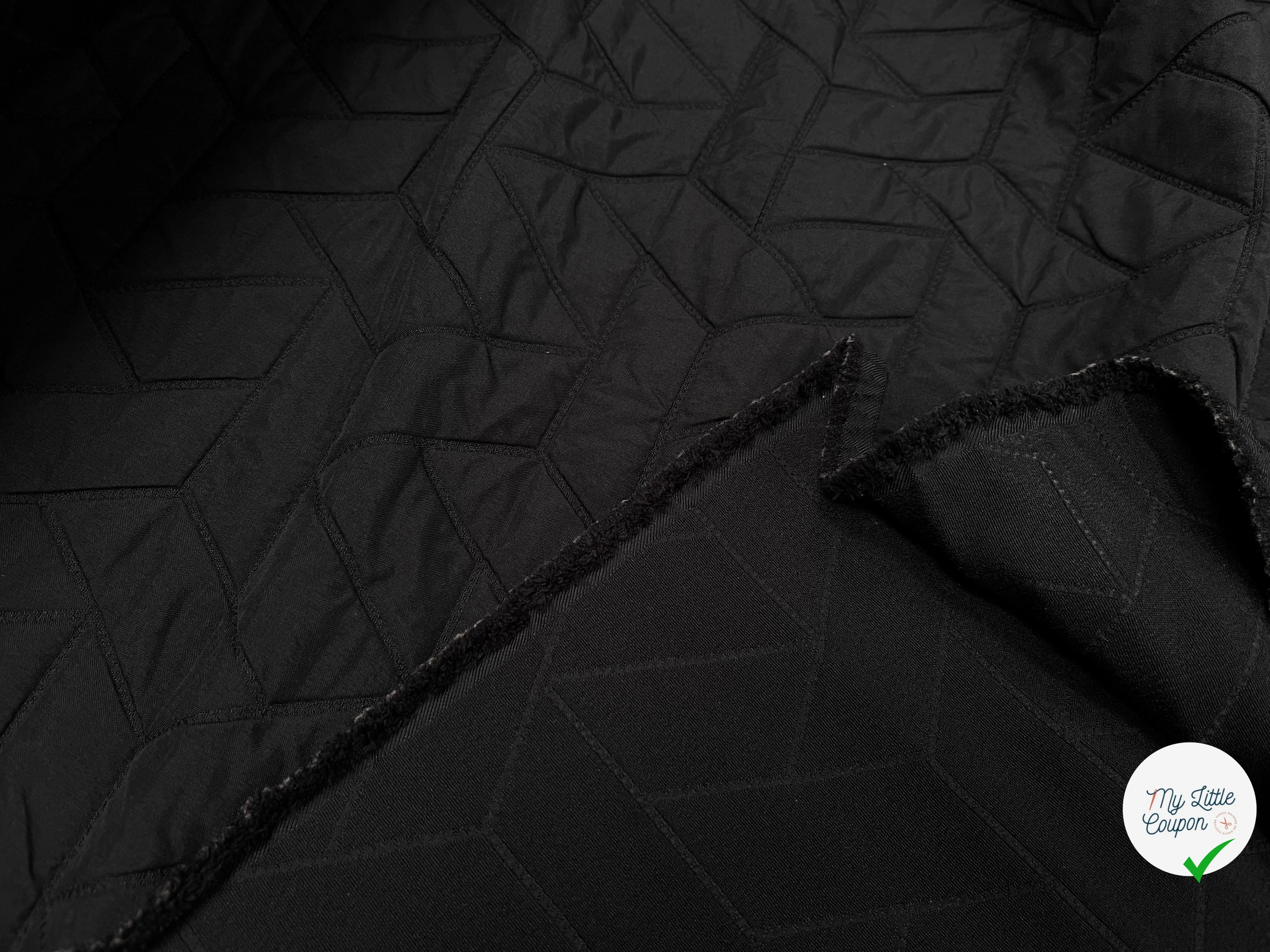 TISSU MATELASSÉ NOIR MOTIF RECTANGLE ENVERS DOUX - My Little Coupon