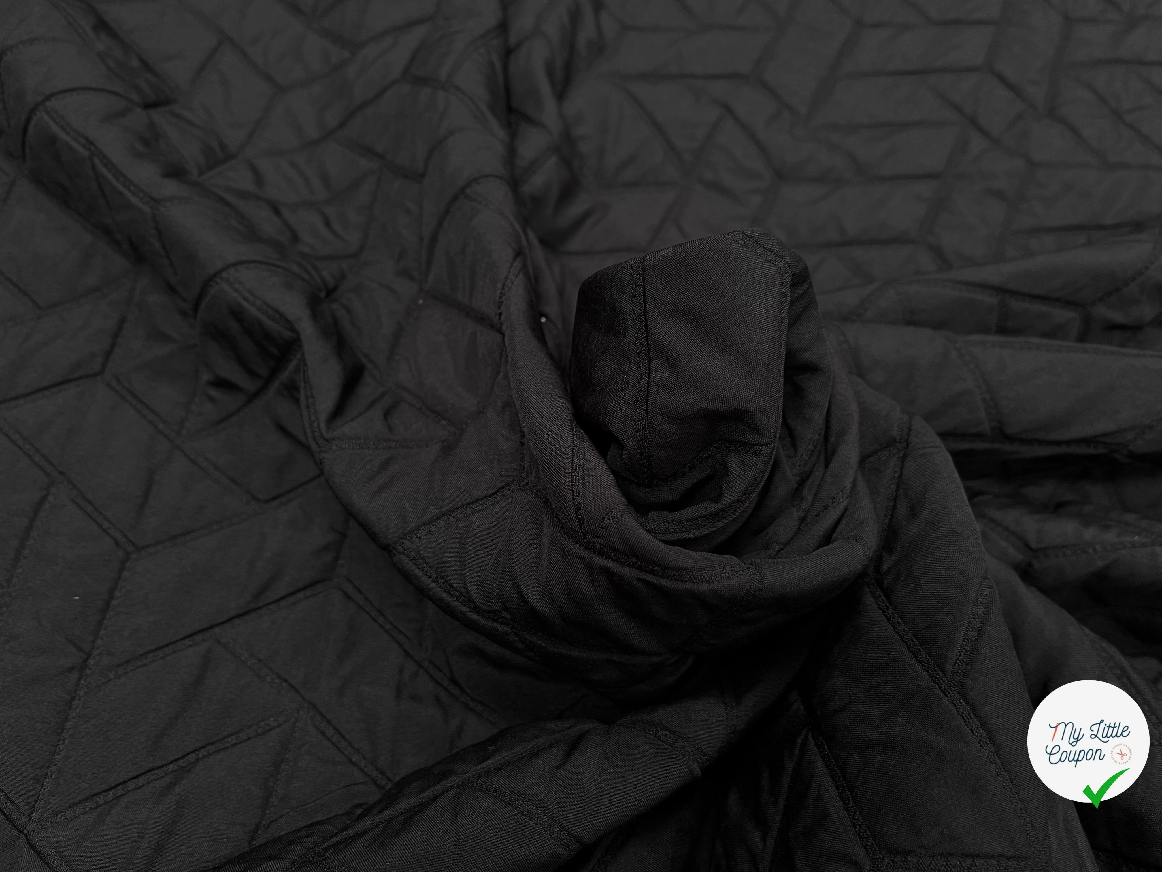 TISSU MATELASSÉ NOIR MOTIF RECTANGLE ENVERS DOUX - My Little Coupon