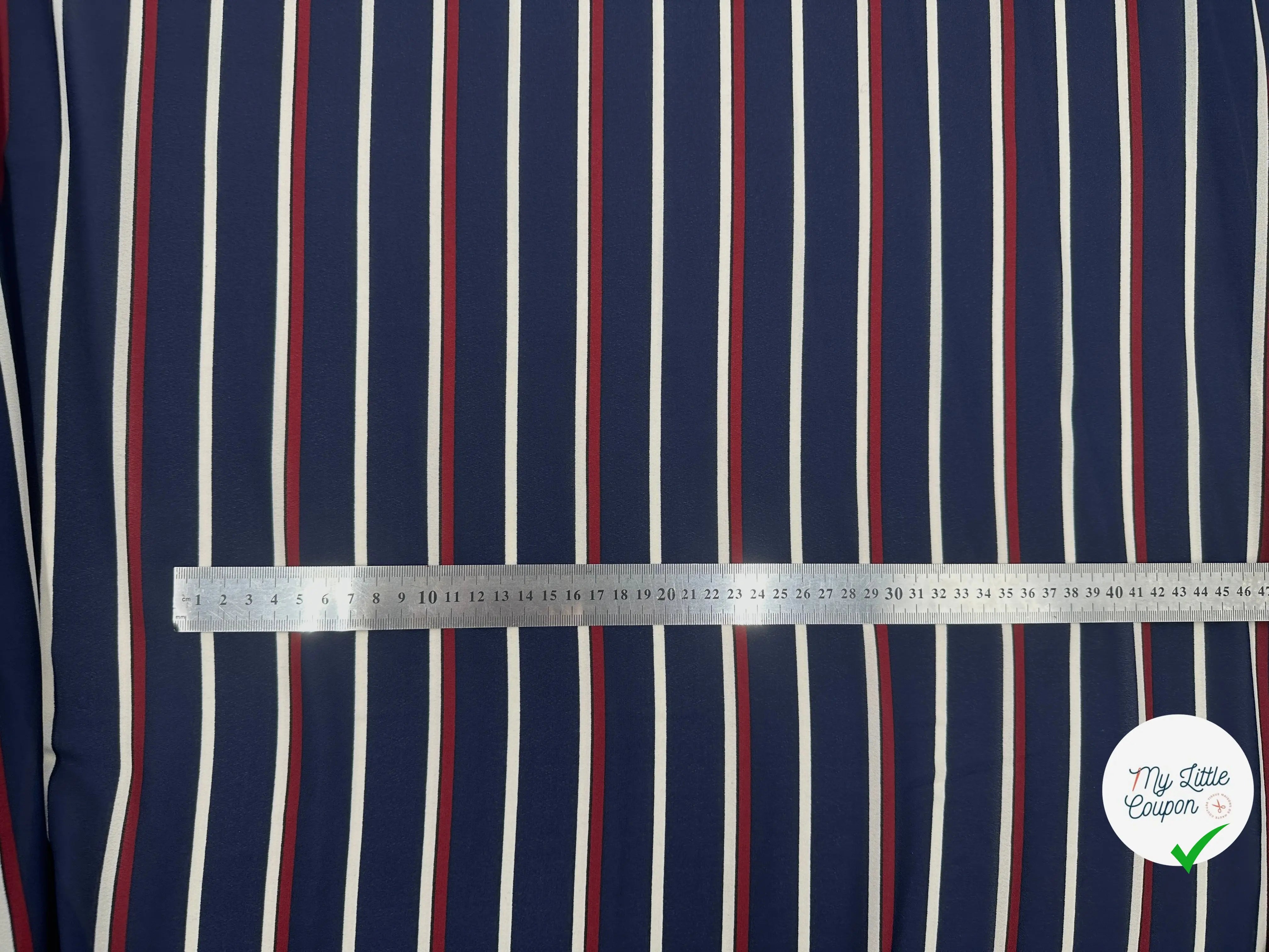 TISSU RAYURES SOBRE MLC INTERN