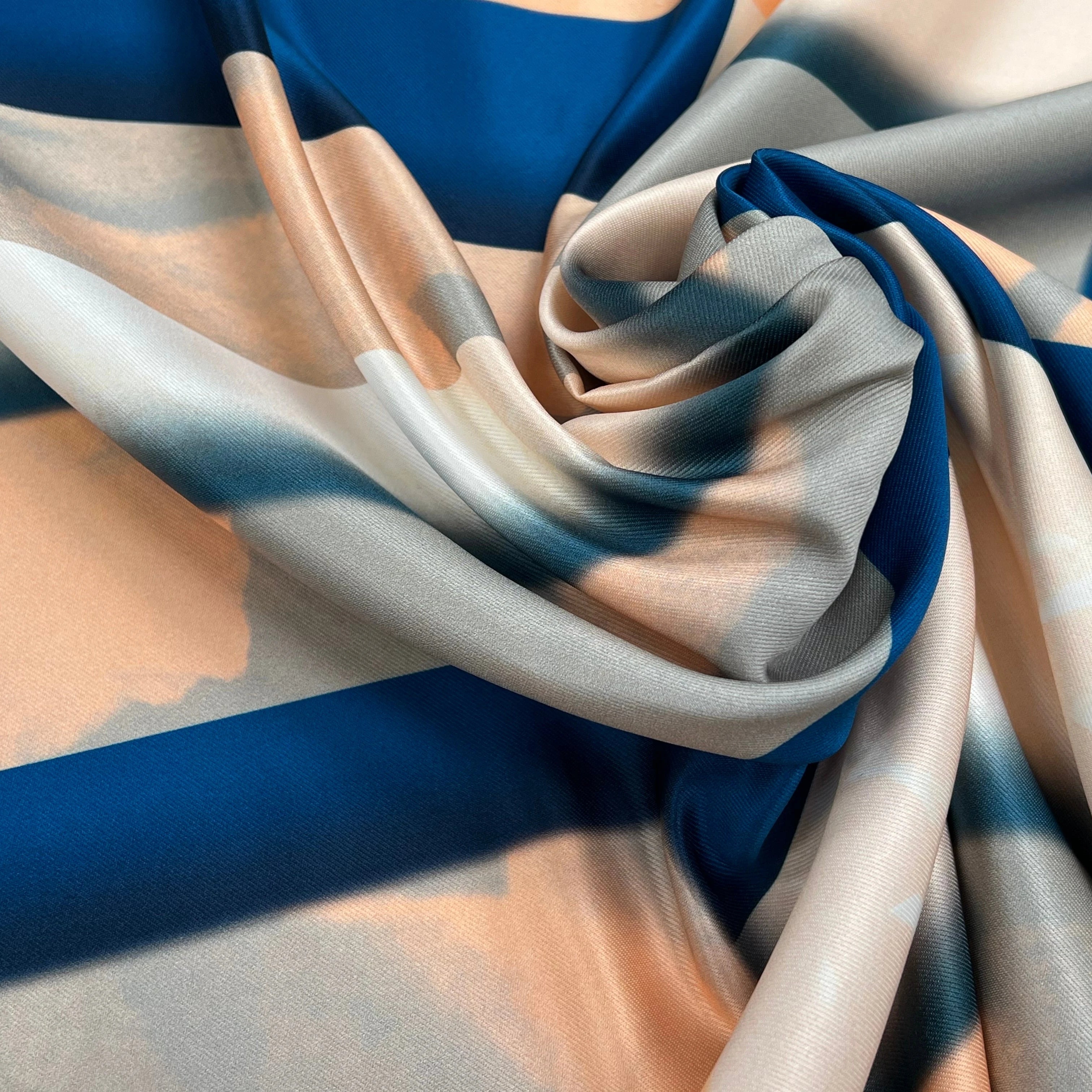 TISSU SATINÉ POLYESTER MOTIF AMBIANCE BLEU ROSE - My Little Coupon