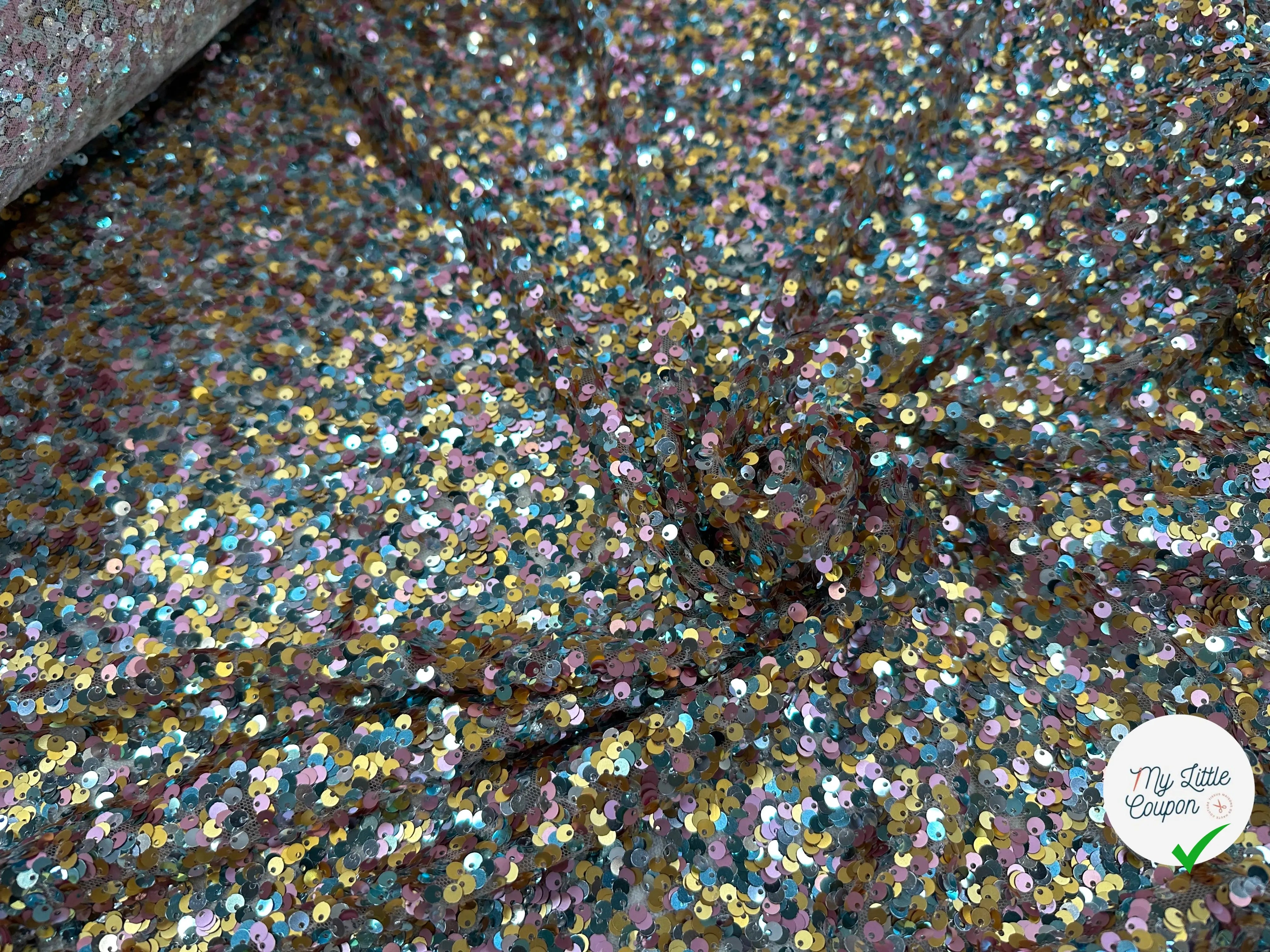 TISSU SEQUIN EN FETE ROSE JAUNE & BLEU MSO