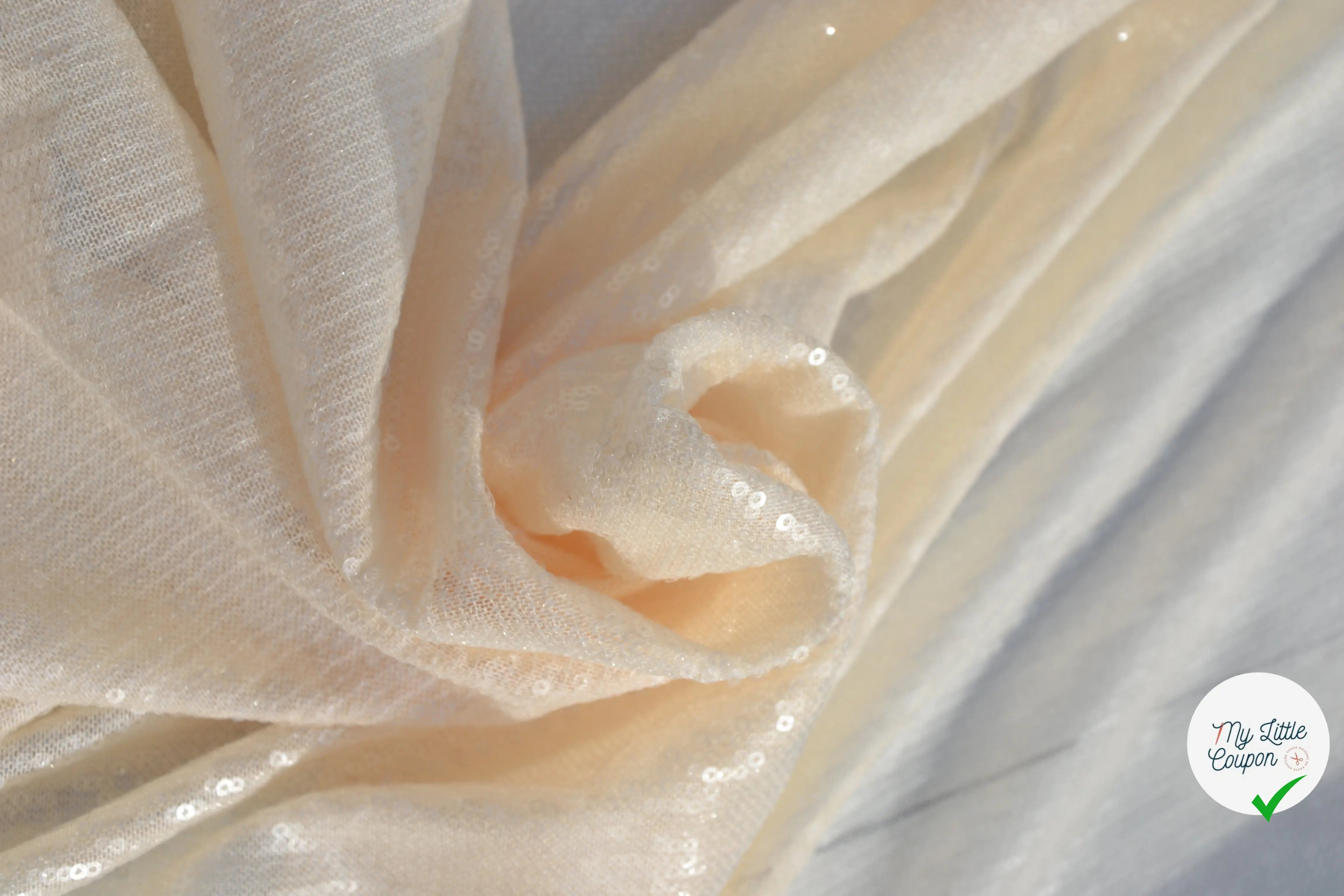 TISSU SEQUIN HAUTE COUTURE JAUNE CLAIR MSO