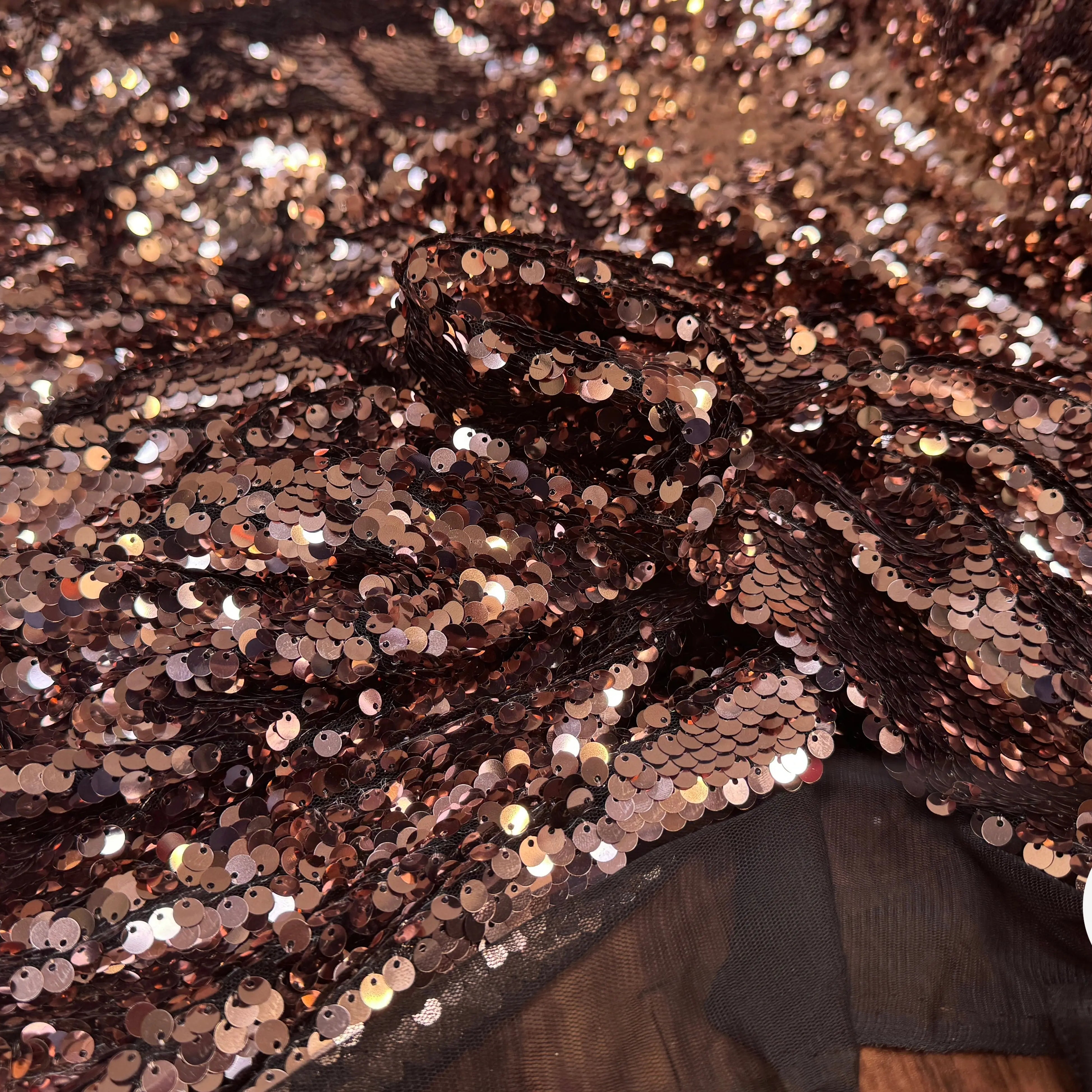 TISSU SEQUIN PAILLETTES SUR TULLE CUIVRE - My Little Coupon