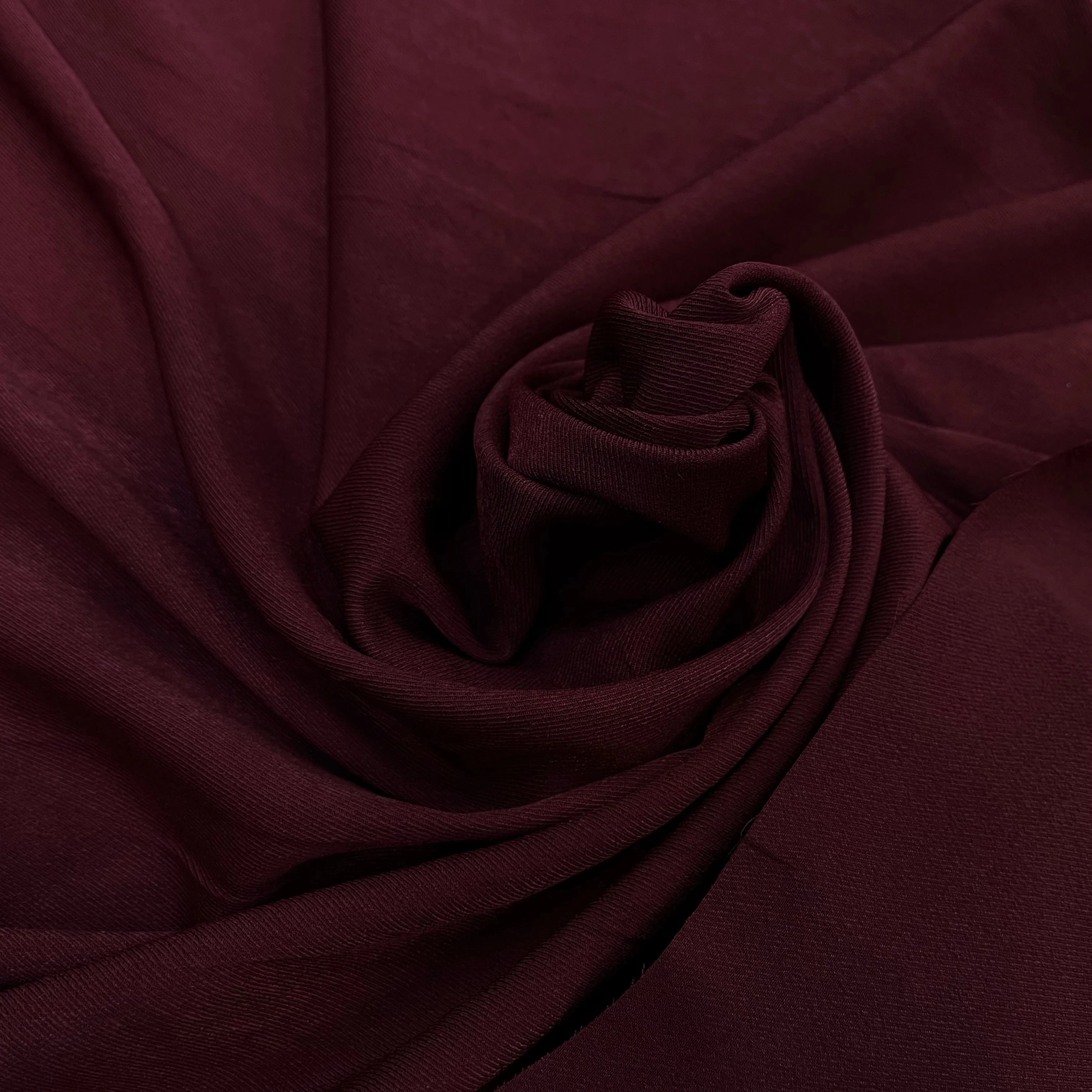 TISSU SERGÉ FLUIDE ROUGE BORDEAU - My Little Coupon