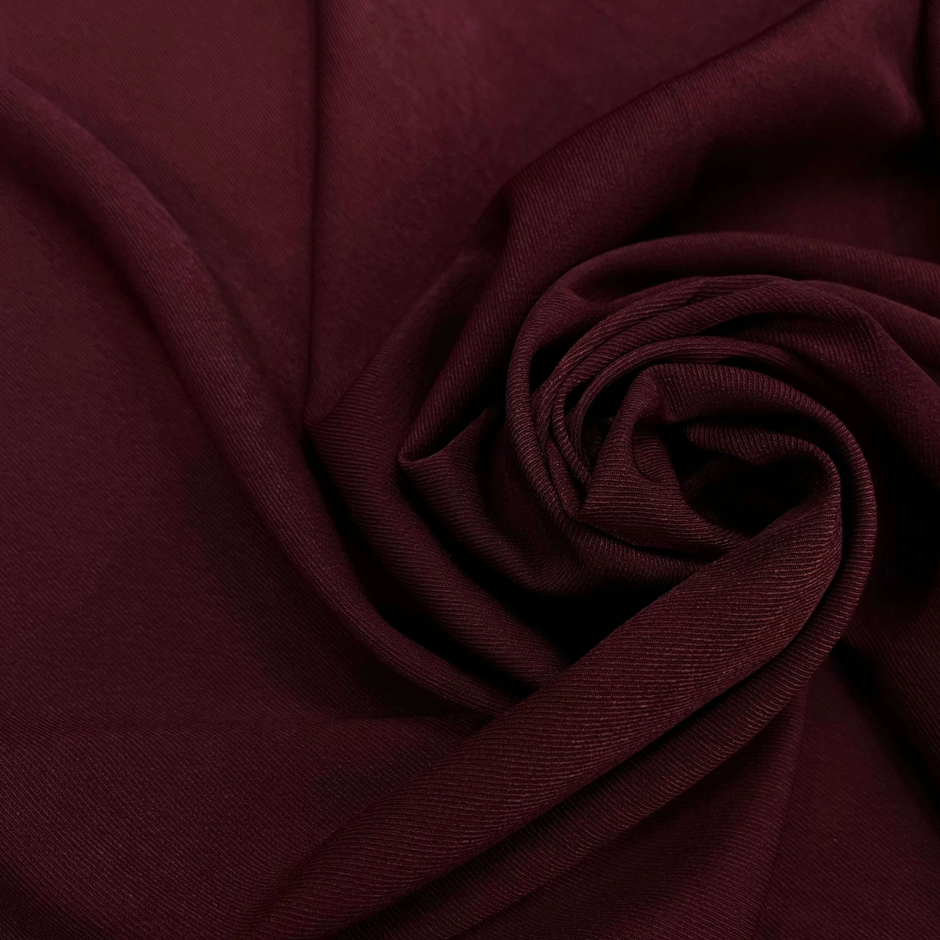 TISSU SERGÉ FLUIDE ROUGE BORDEAU - My Little Coupon