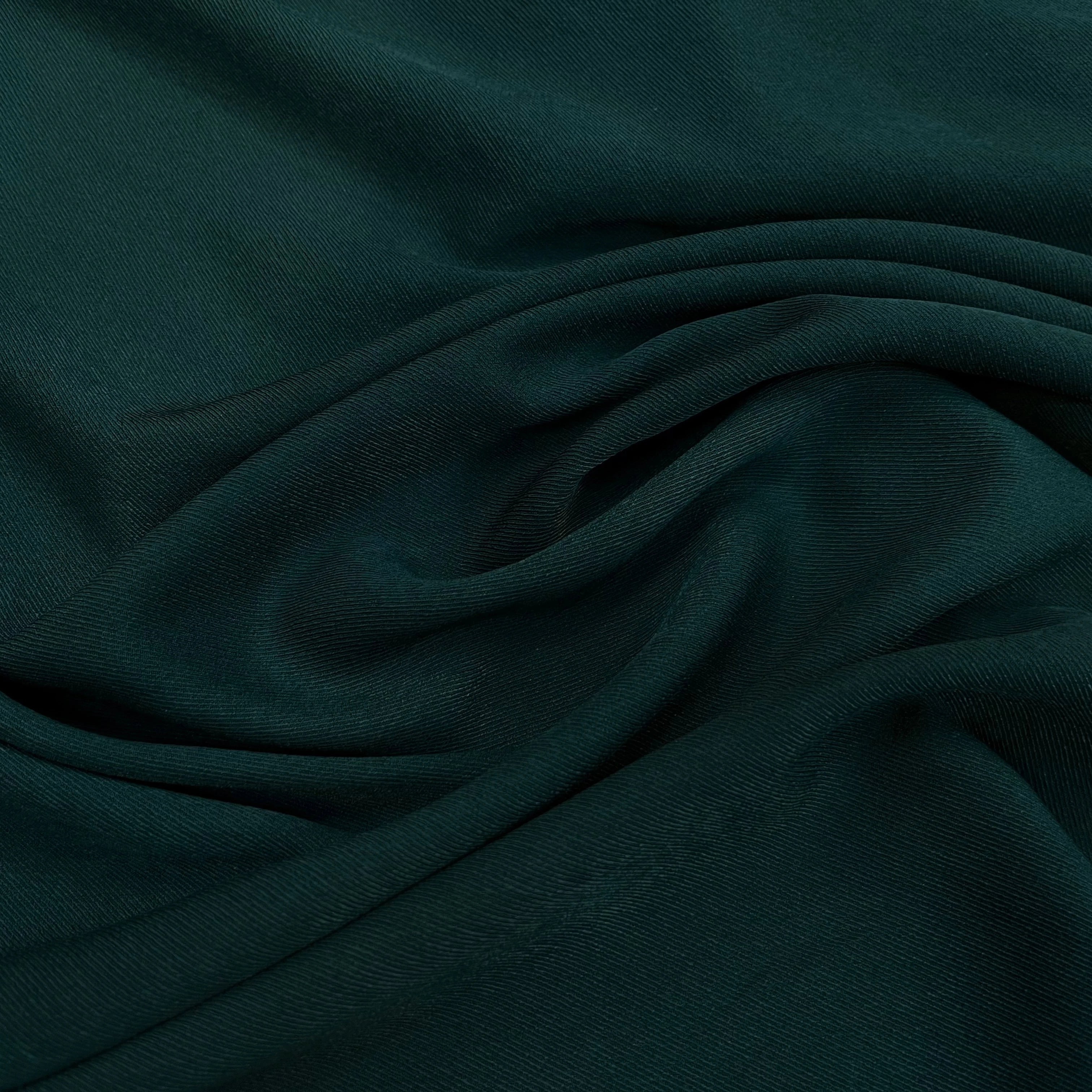 TISSU SERGÉ FLUIDE VERT SAPIN - My Little Coupon