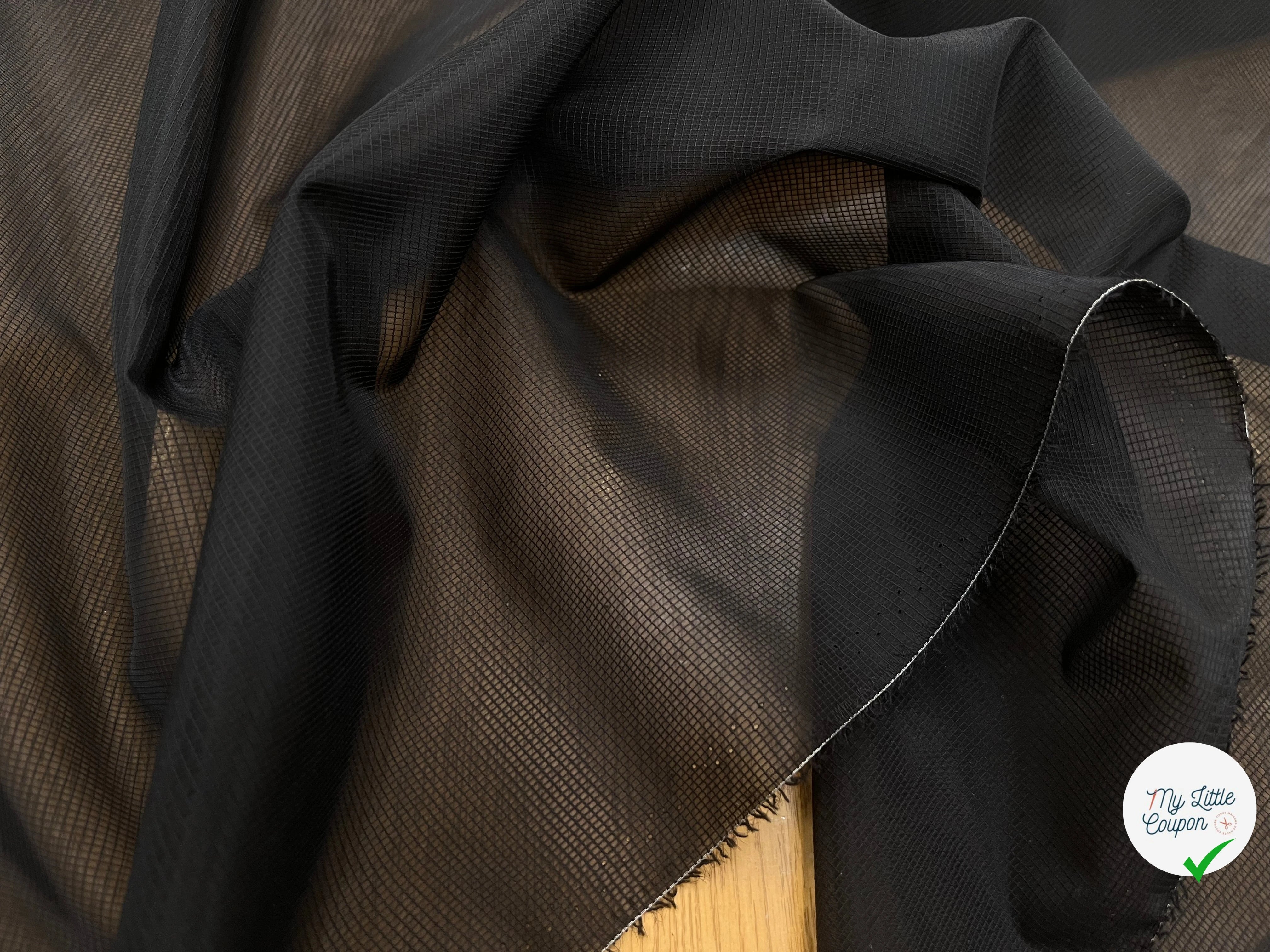 TISSU TECHNIQUE COUPE VENT NOIR - My Little Coupon