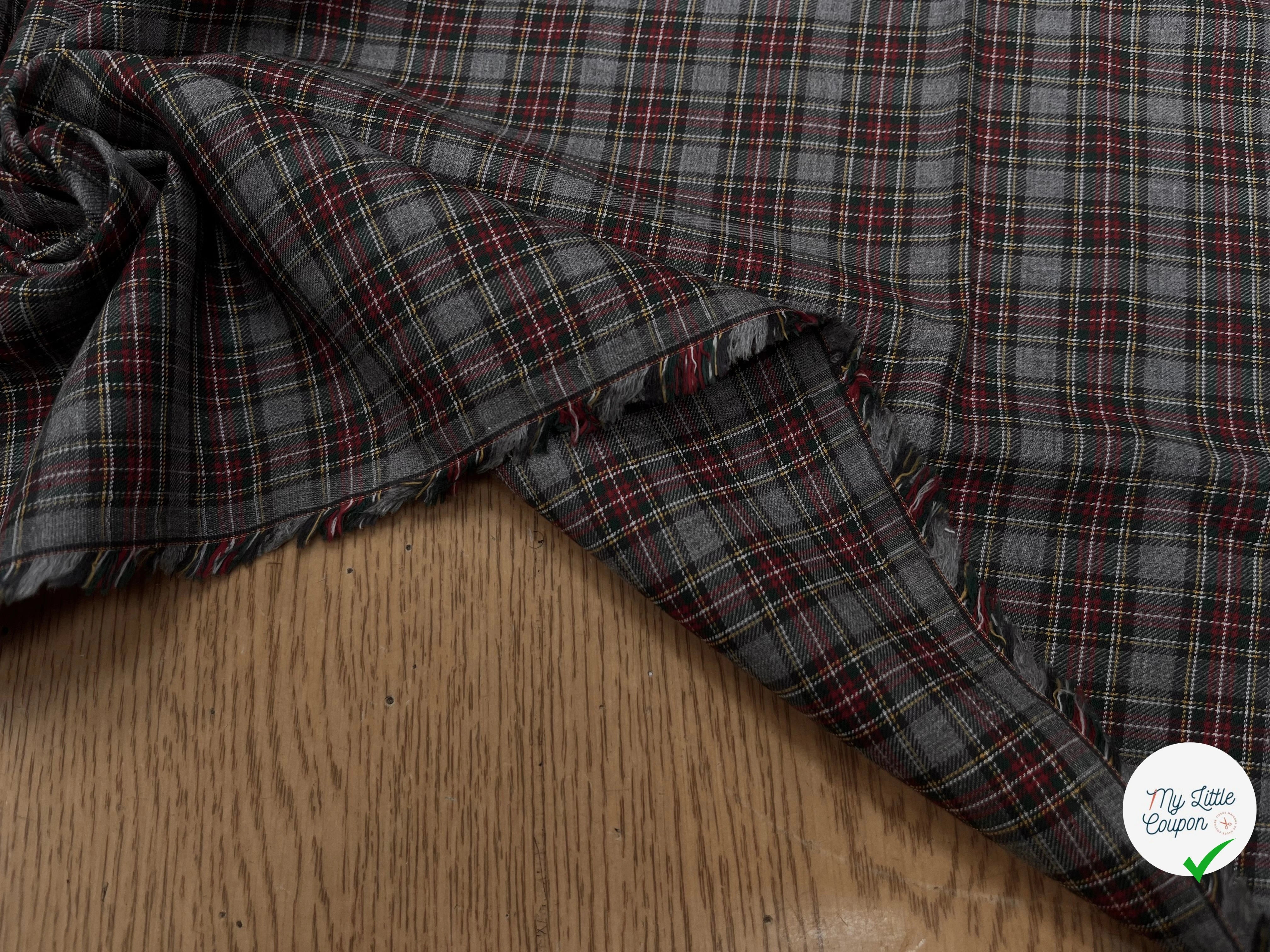 TISSU TRAPPEUR GRIS À CARREAUX VERT, JAUNE ET ROUGE 150CM - My Little Coupon