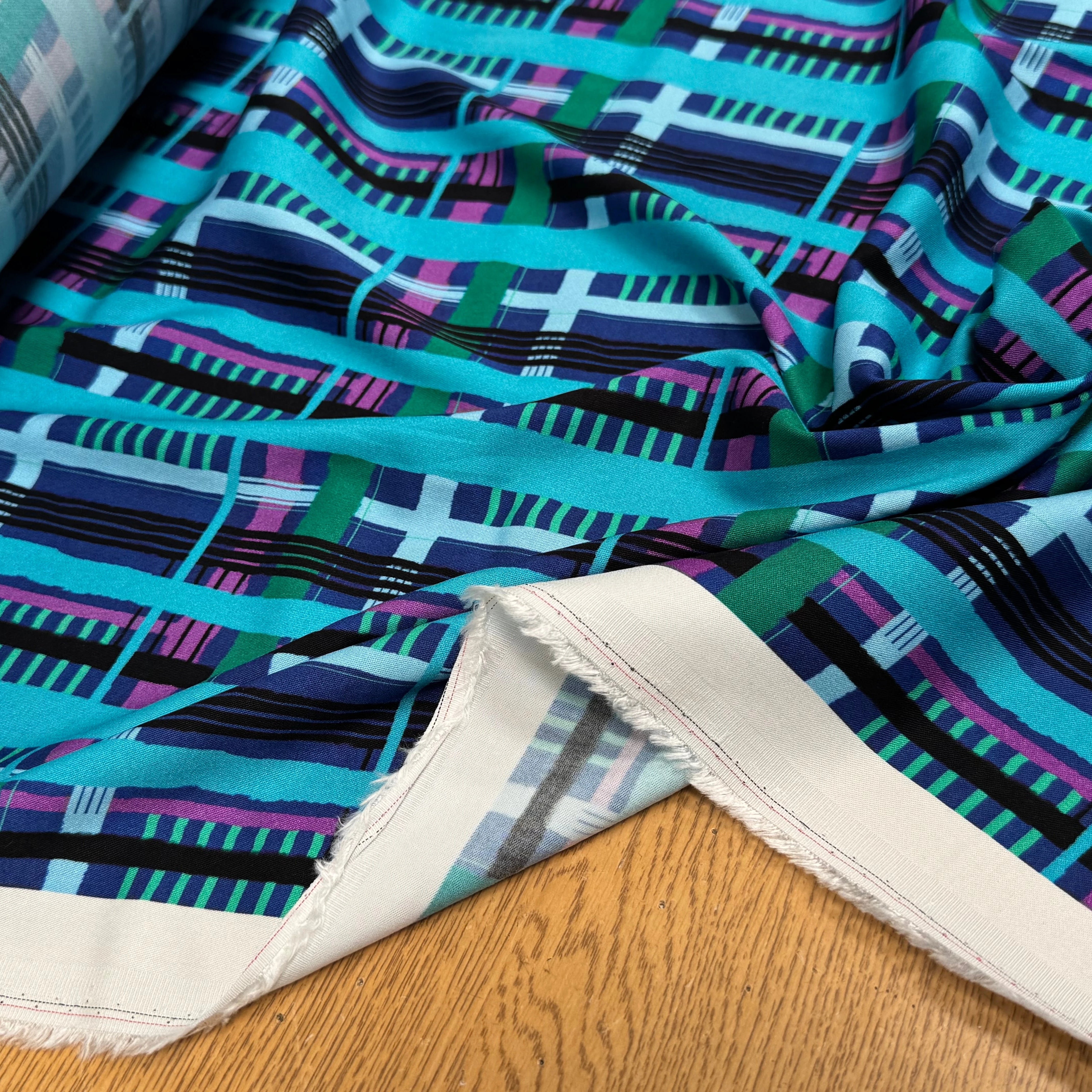 TISSU VISCOSE ÉLASTHANNE IMPRIMÉ TARTAN PUNGI TOPO TARTAN - My Little Coupon
