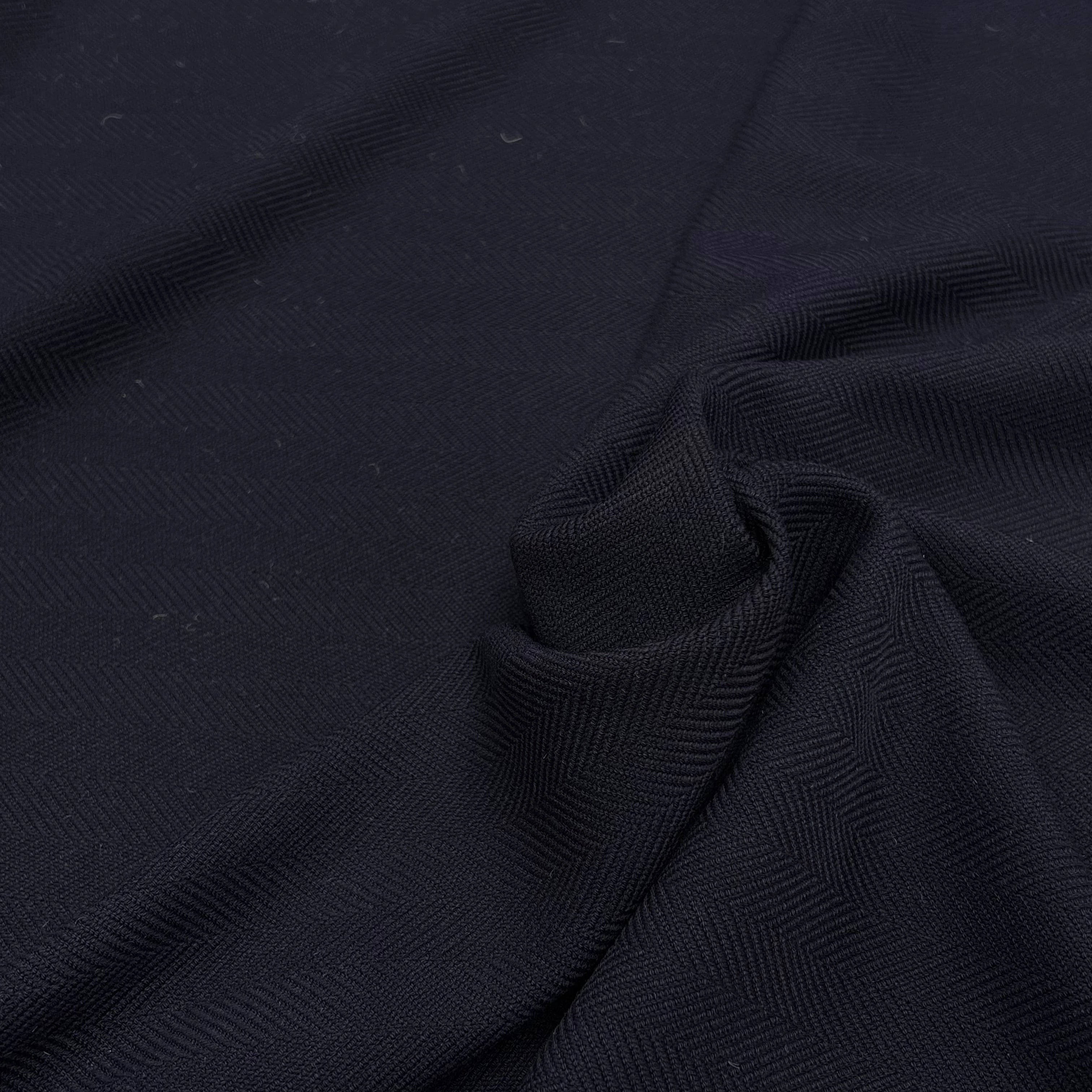 TOILE CHEVRON VISCOSE BLEU NUIT LEGEREMENT STRECH - My Little Coupon