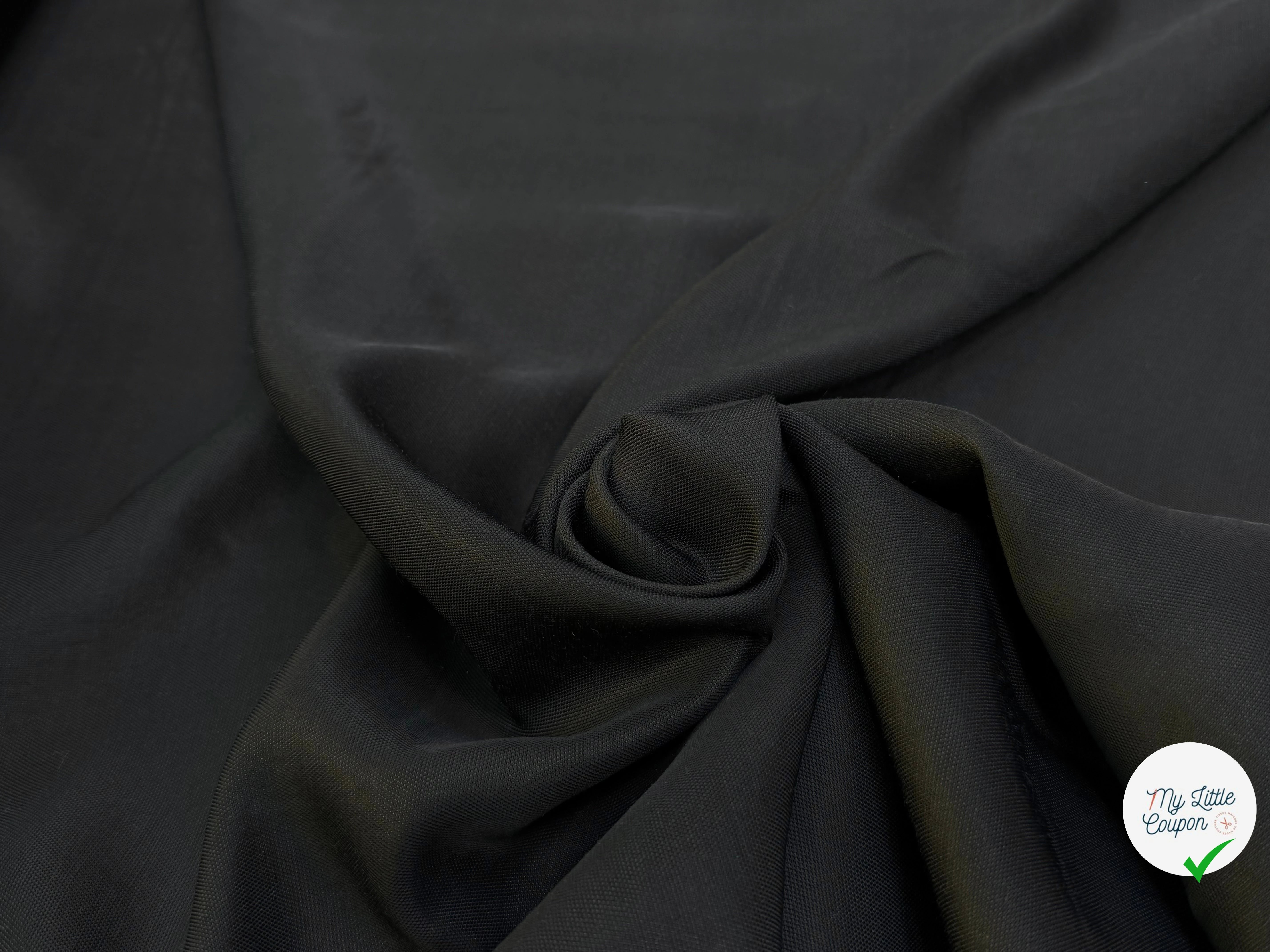 TOILE COTON ÉFFET PIQUÉ LÉGÈREMENT SATINÉ COUTURE NOIR - My Little Coupon