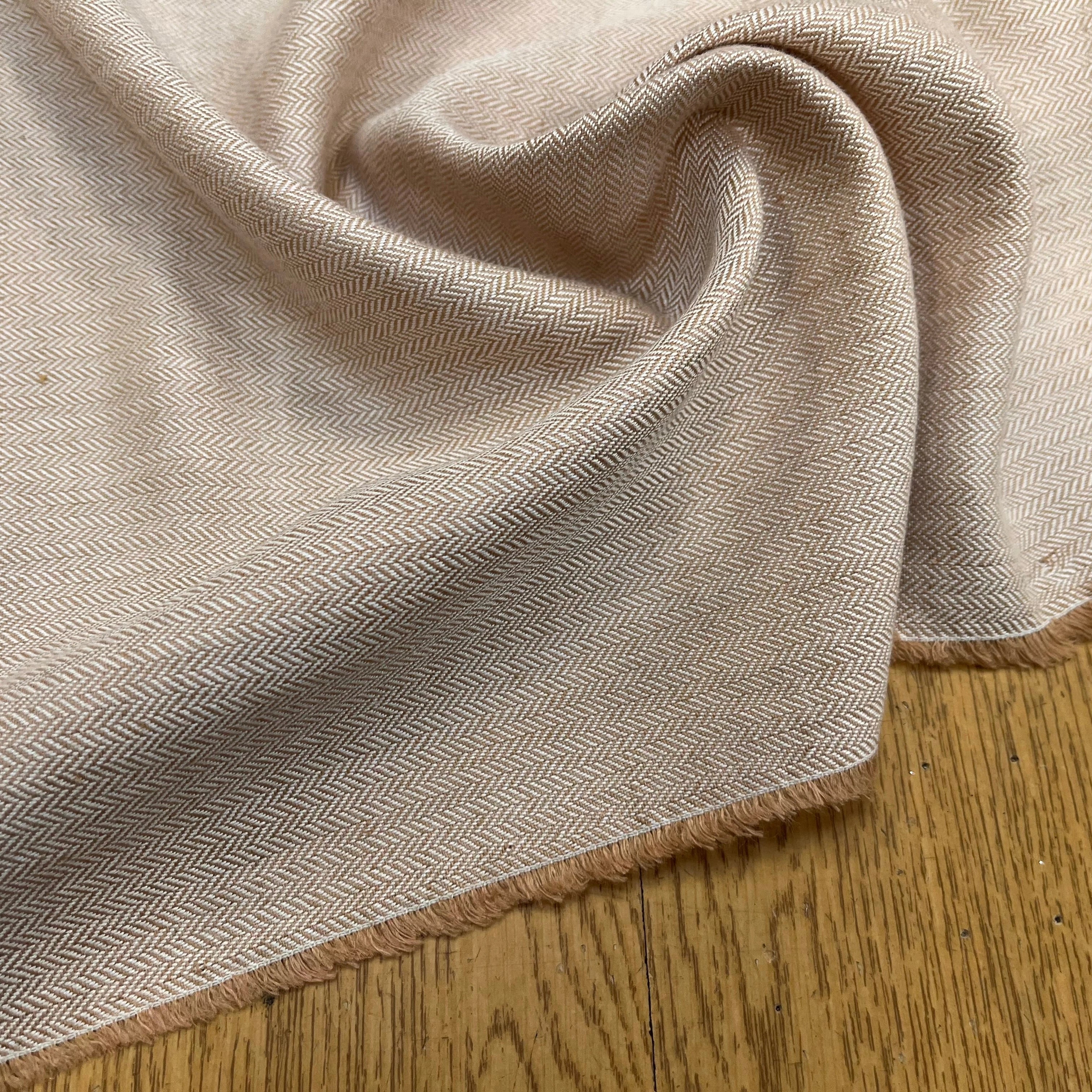 TOILE DE COTON CHEVRON GRATTÉ BEIGE ET CARAMEL - My Little Coupon