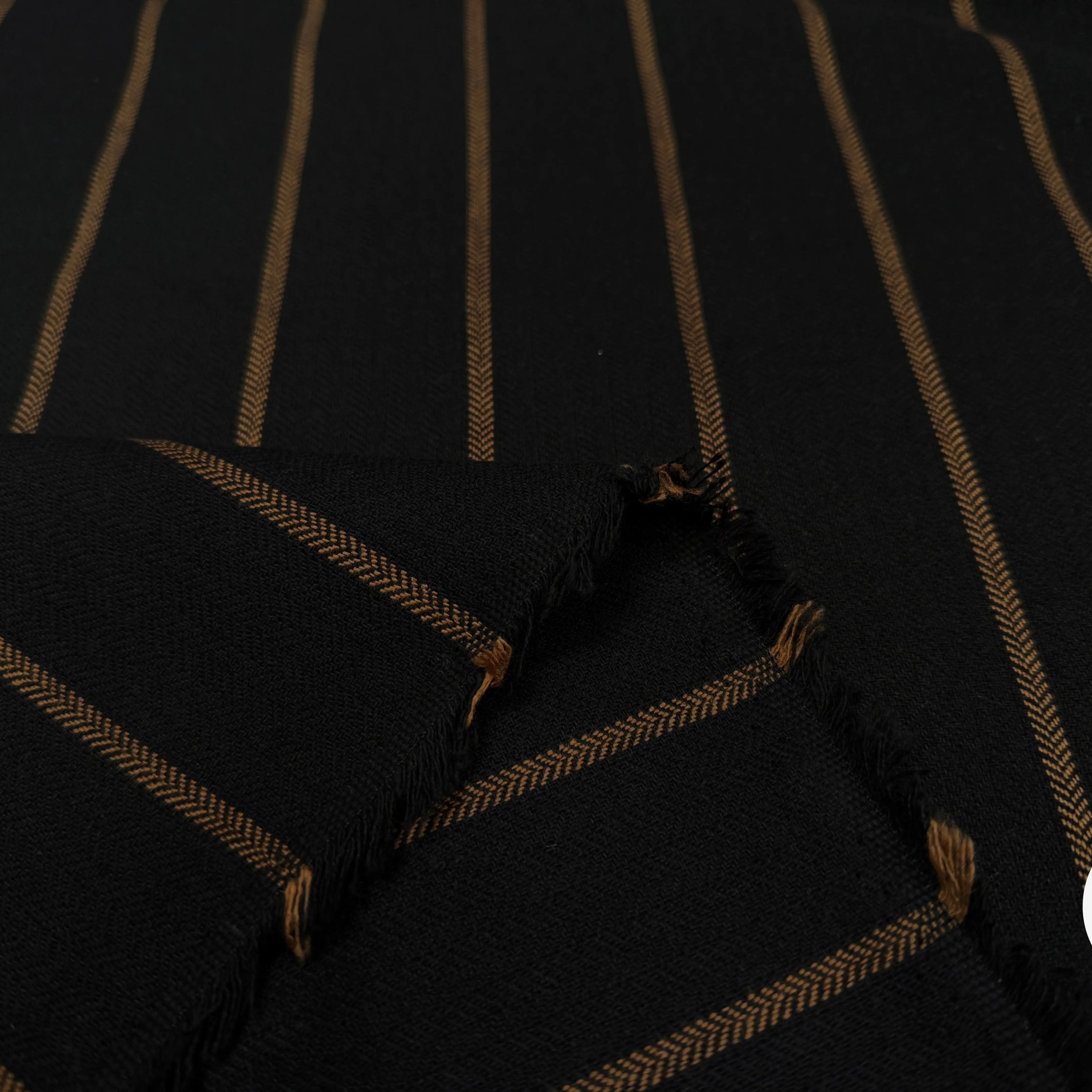 TOILE DE COTON NOIR À RAYURES MARRONS - My Little Coupon