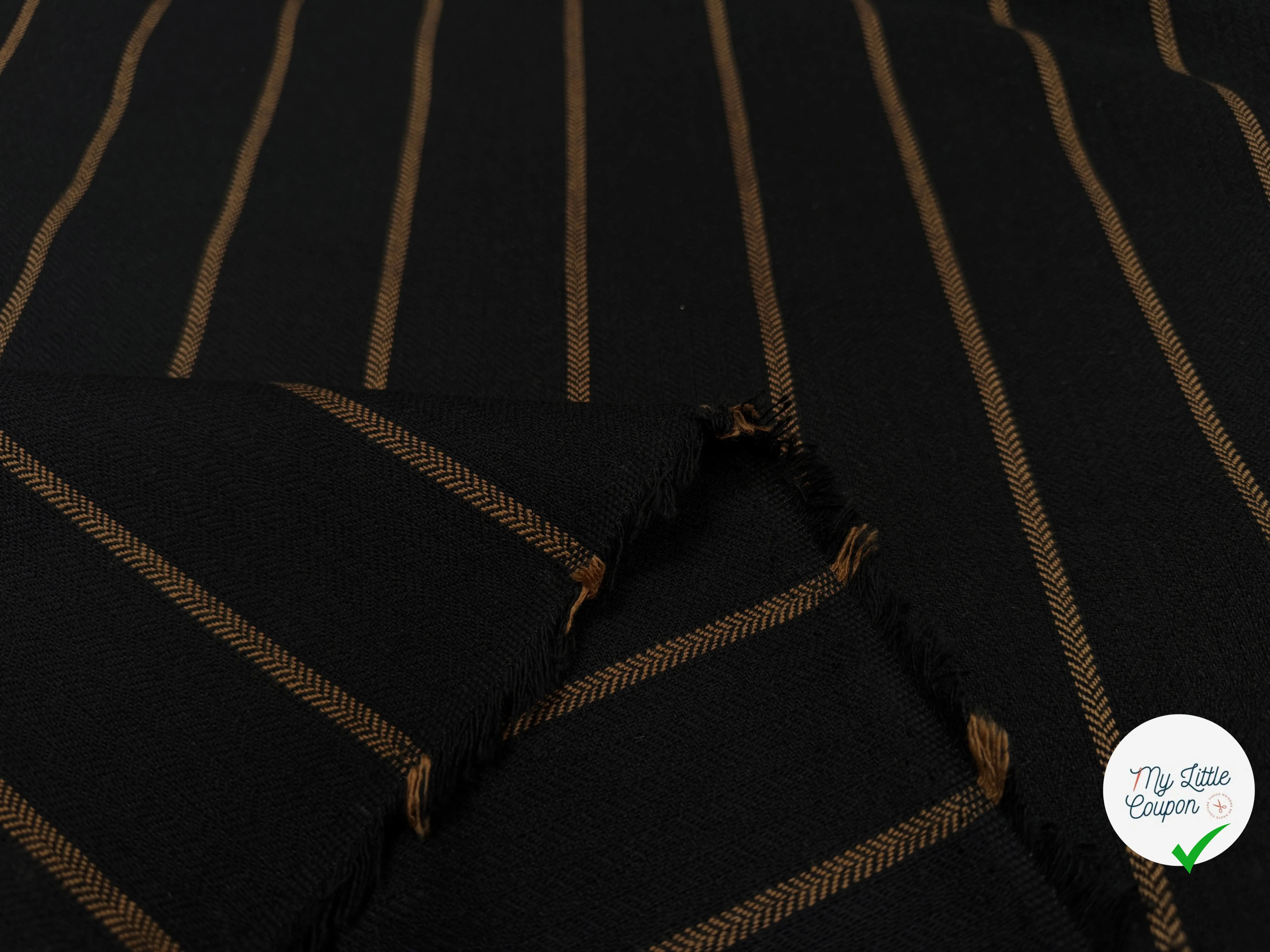 TOILE DE COTON NOIR À RAYURES MARRONS - My Little Coupon