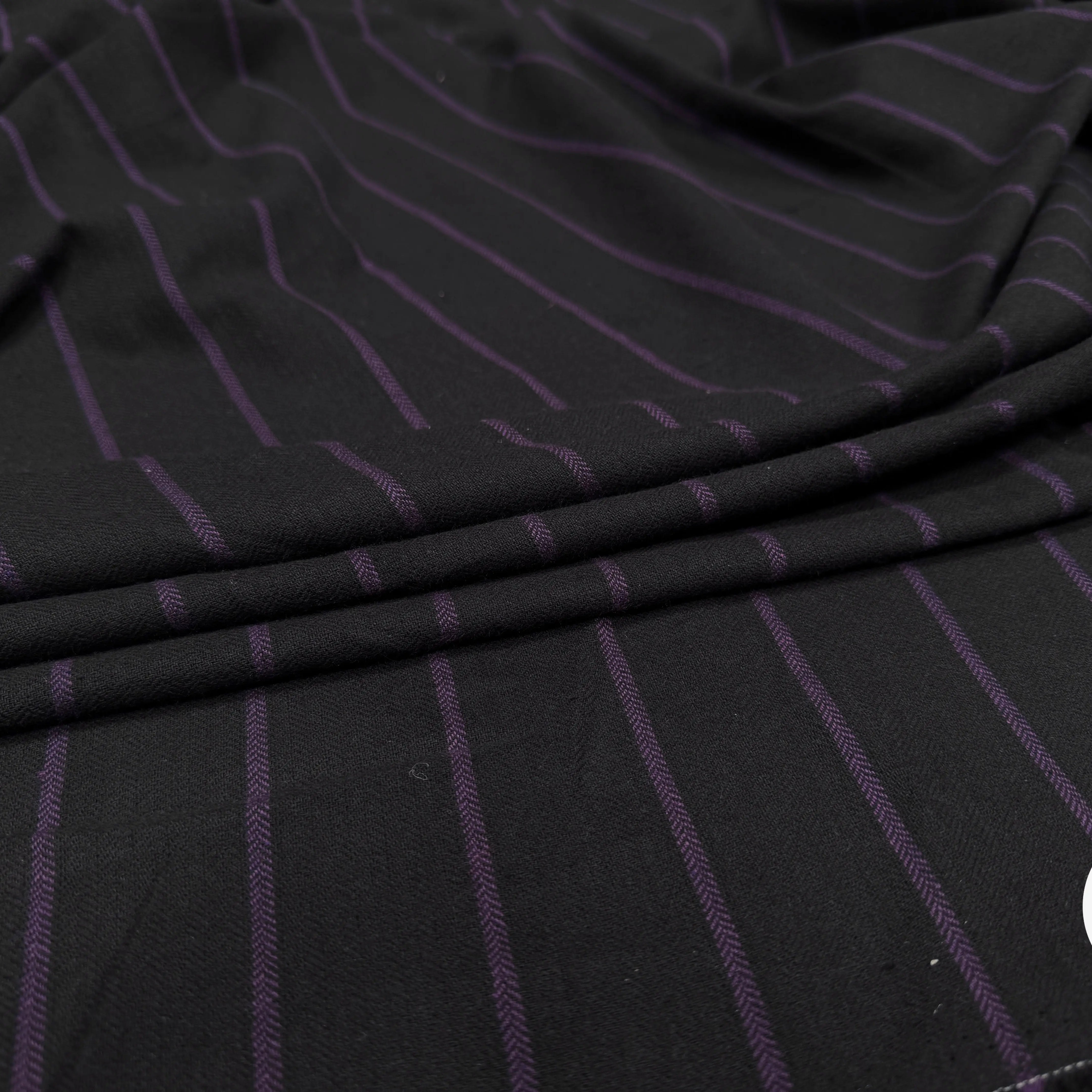 TOILE DE COTON NOIR À RAYURES VIOLETTES - My Little Coupon