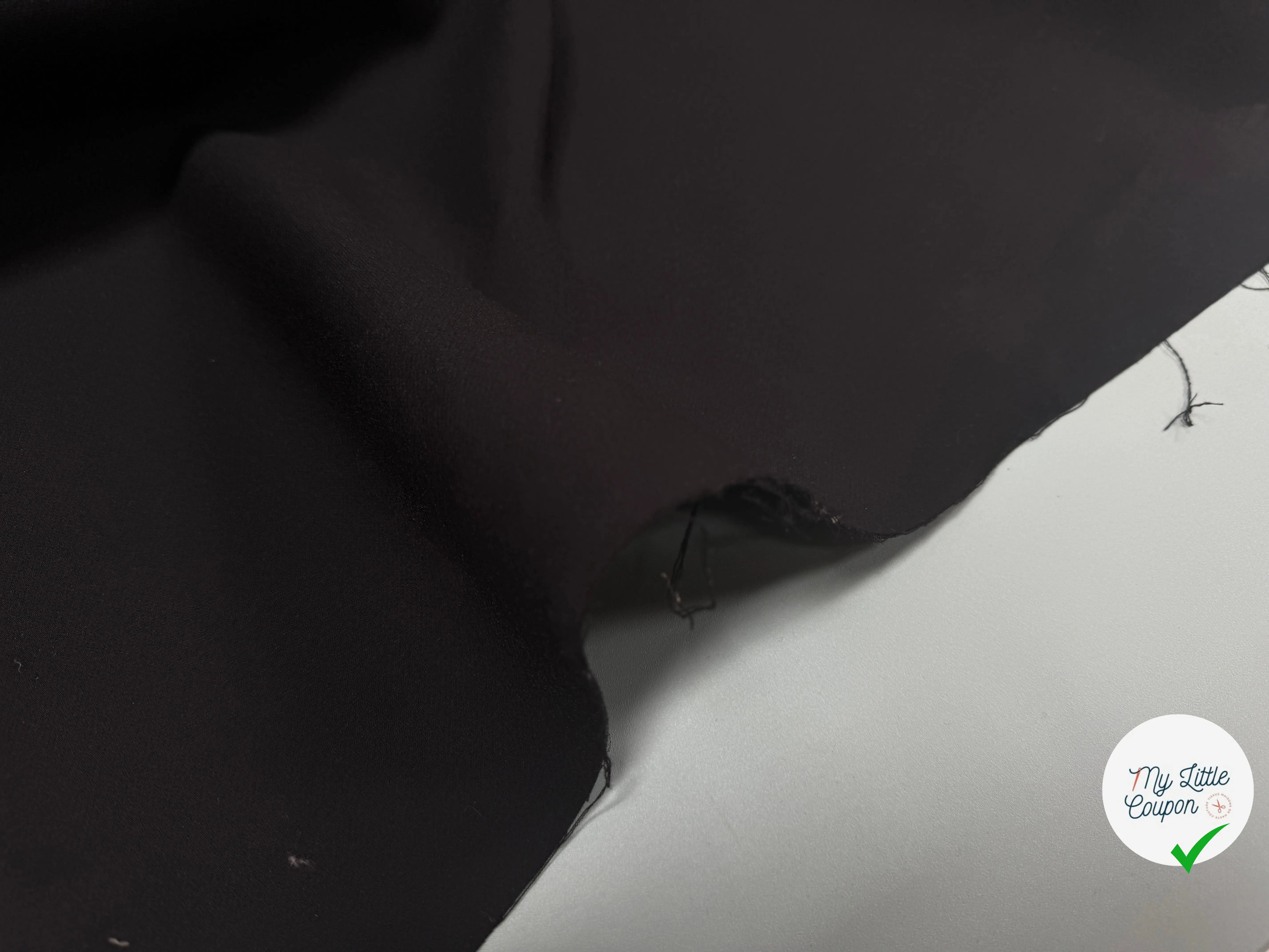 TOILE DOUBLE ETOFFE NOIR CONTRECOLLÉ ASPECT NÉOPRÈNE - My Little Coupon