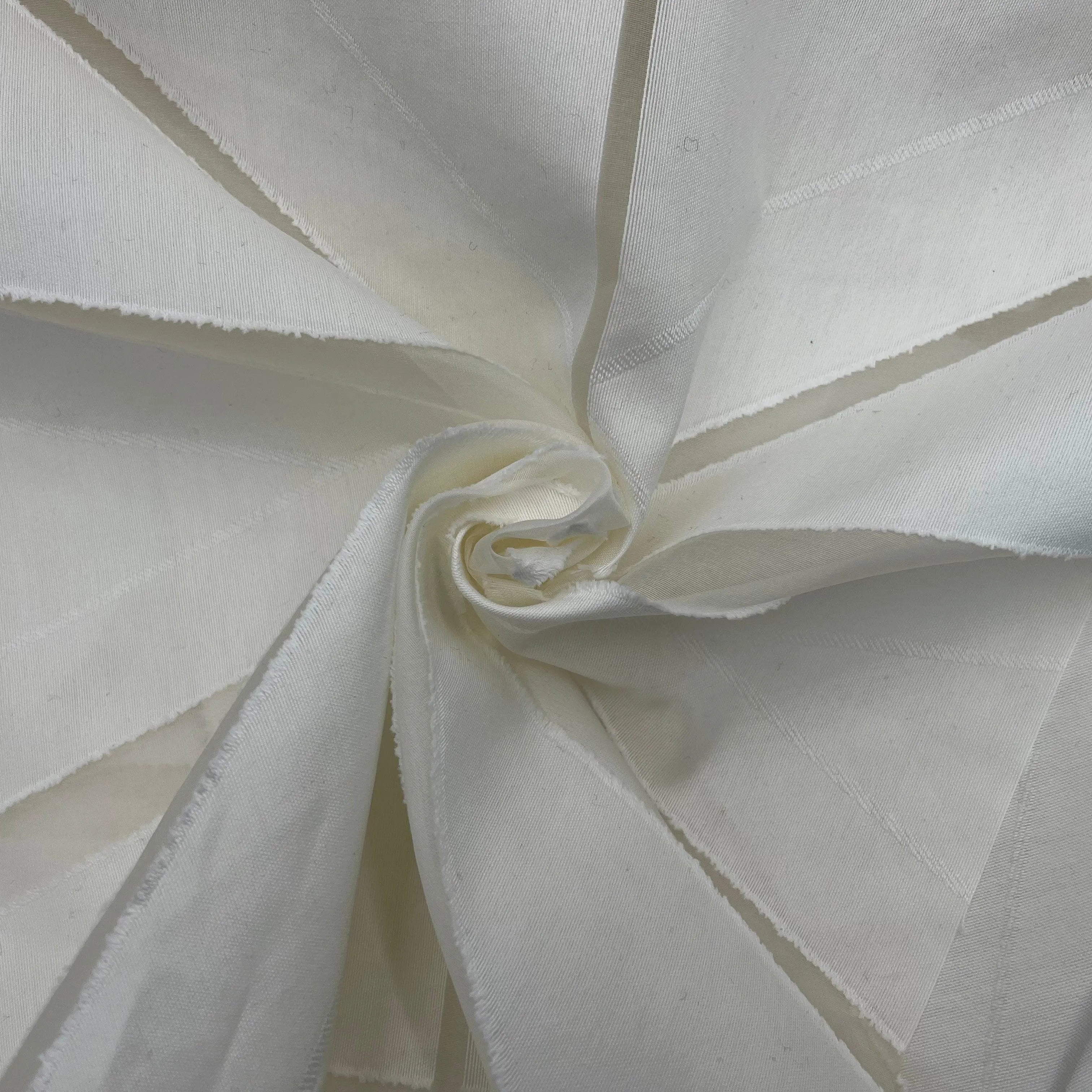 TOILE GÉOMÉTRIQUE FIL COUPÉ BLANC - coupon de tissu de 3 mètres - My Little Coupon - tissu - coudre