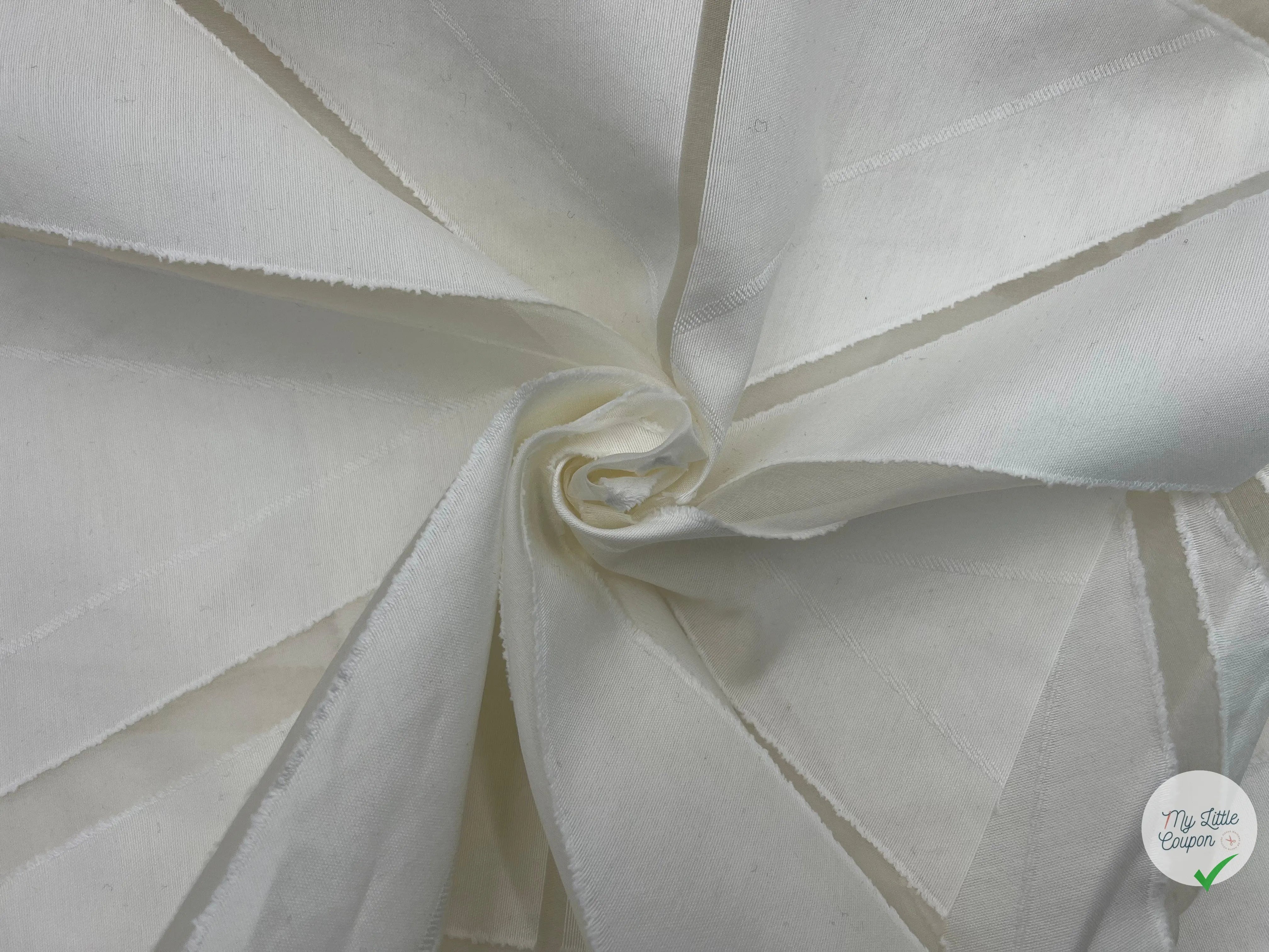 TOILE GĂOMĂTRIQUE FIL COUPĂ BLANC - coupon de tissu de 3 mĂštres - My Little Coupon - tissu - coudre