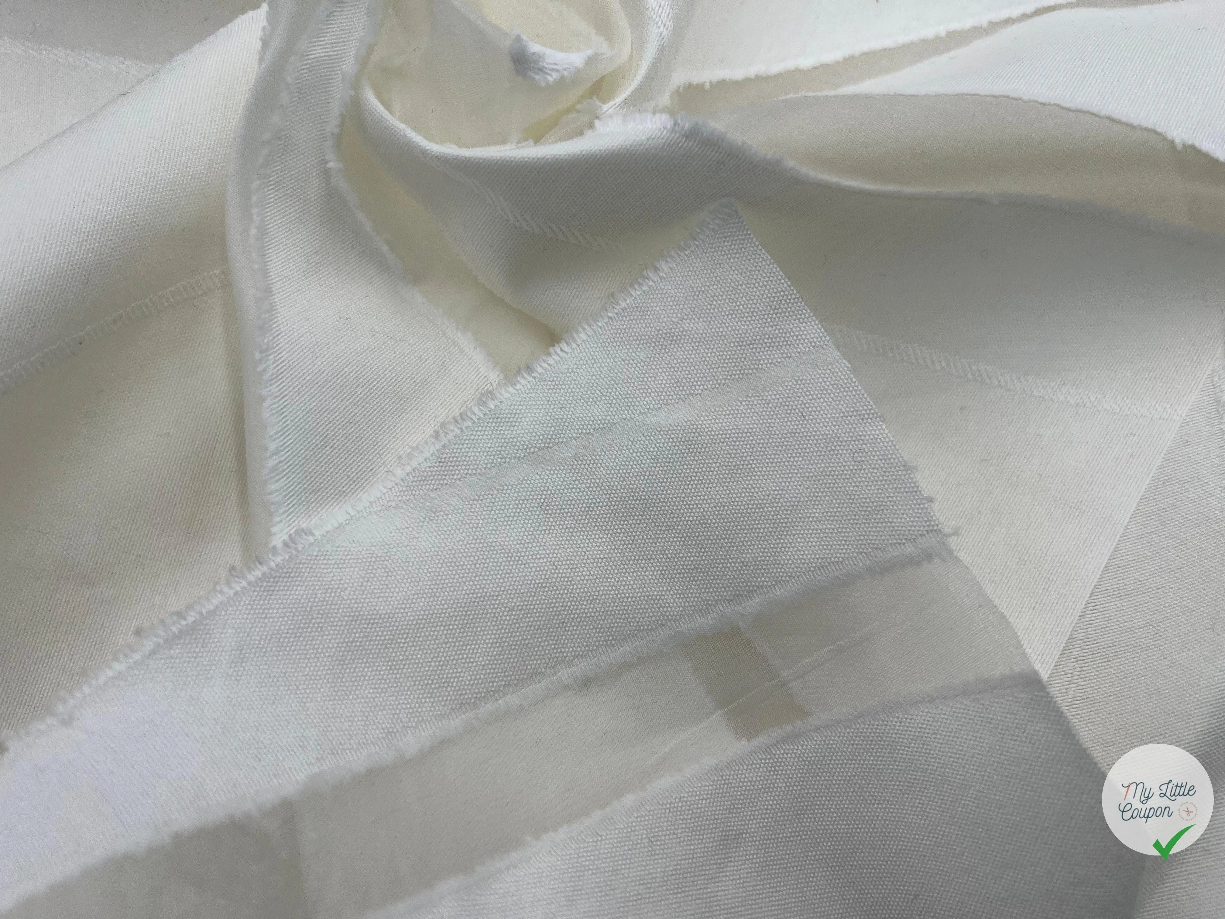 TOILE GĂOMĂTRIQUE FIL COUPĂ BLANC - coupon de tissu de 3 mĂštres - My Little Coupon - tissu - coudre