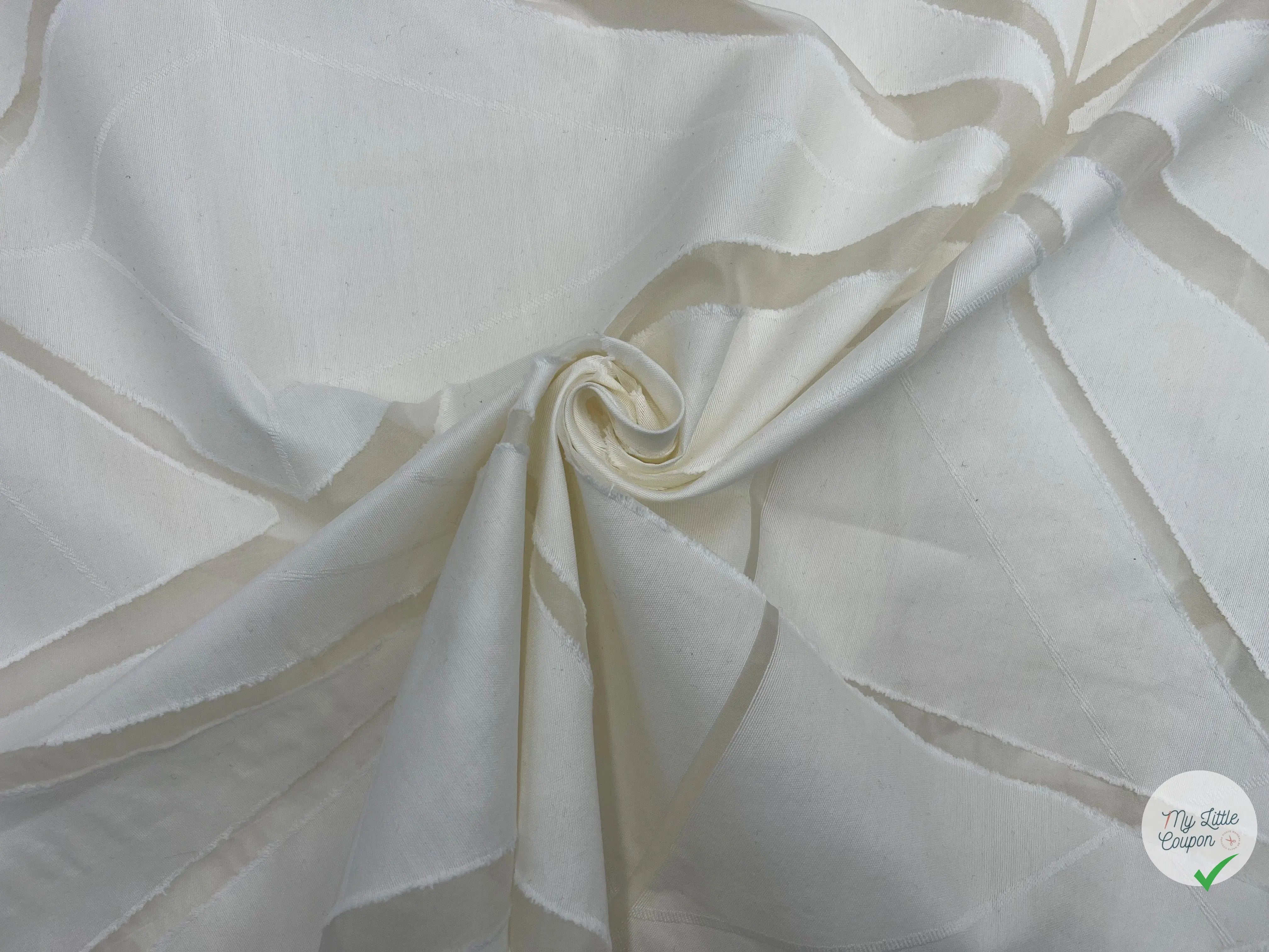 TOILE GĂOMĂTRIQUE FIL COUPĂ BLANC - coupon de tissu de 3 mĂštres - My Little Coupon - tissu - coudre