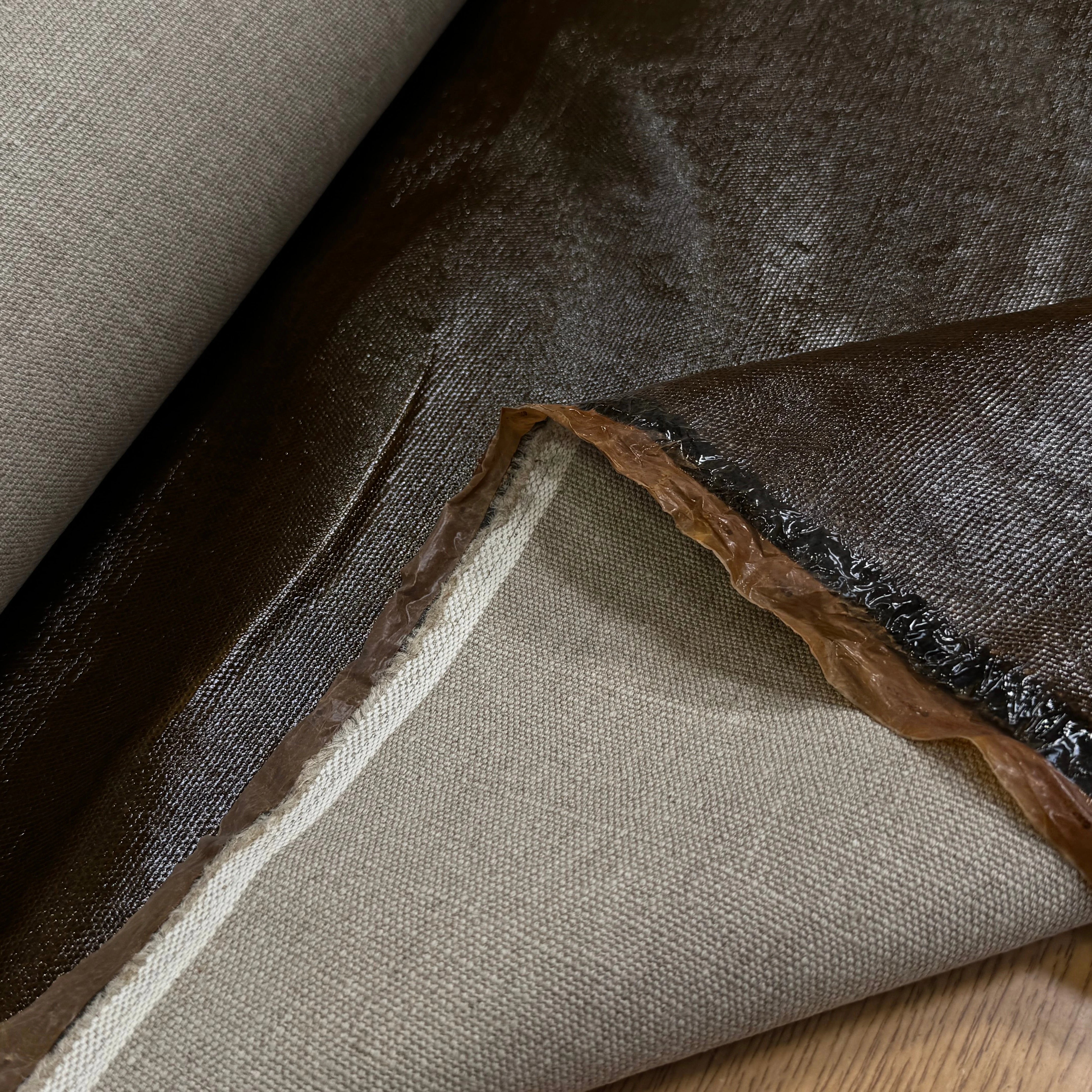 TOILE NATTÉE CONTRECOLLÉE MARRON BOIS - My Little Coupon