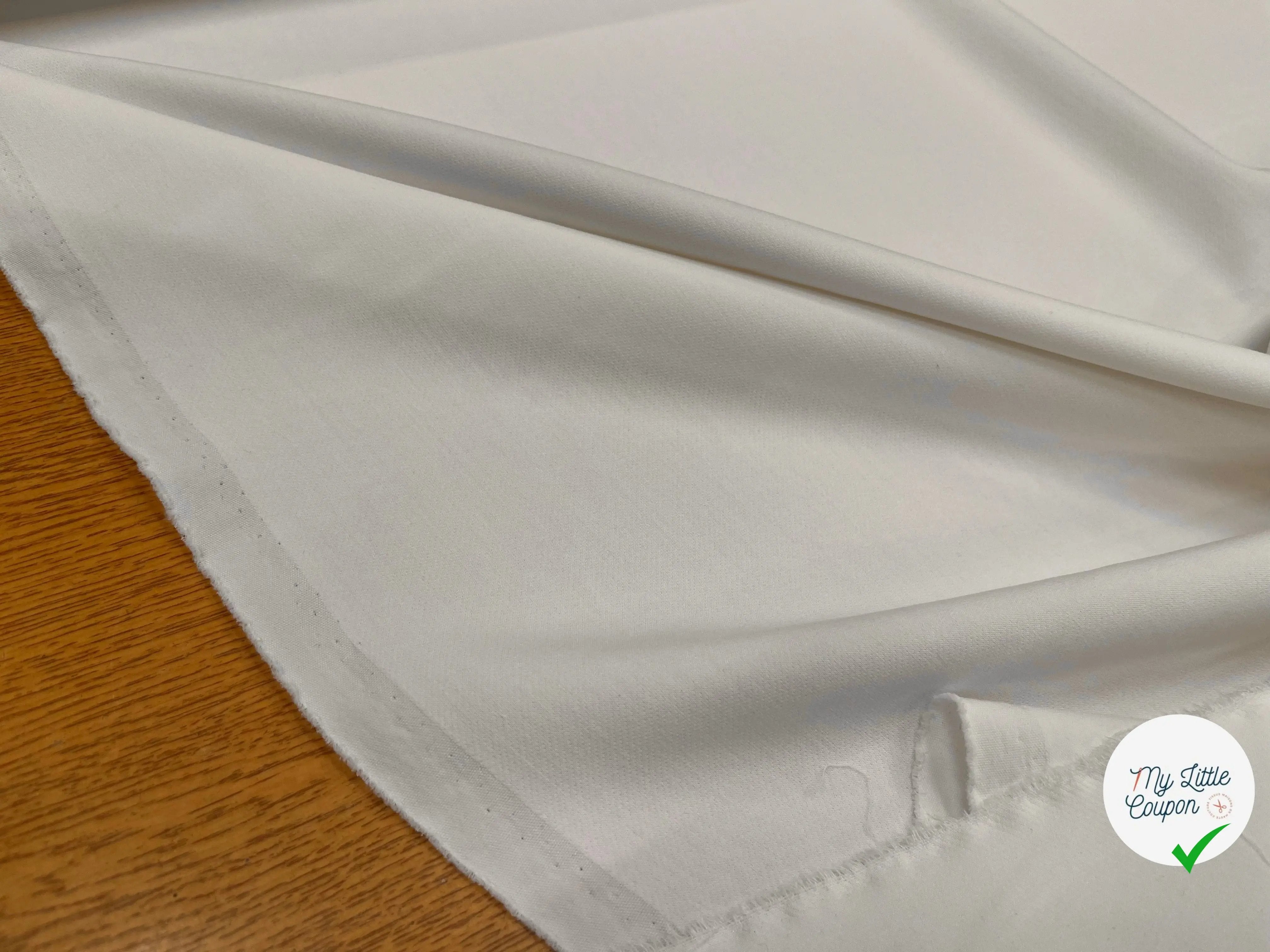 TOILE OWENS COUTURE FLUIDE STRETCH POLYVISCOSE BLANC CASSÉ - My Little Coupon