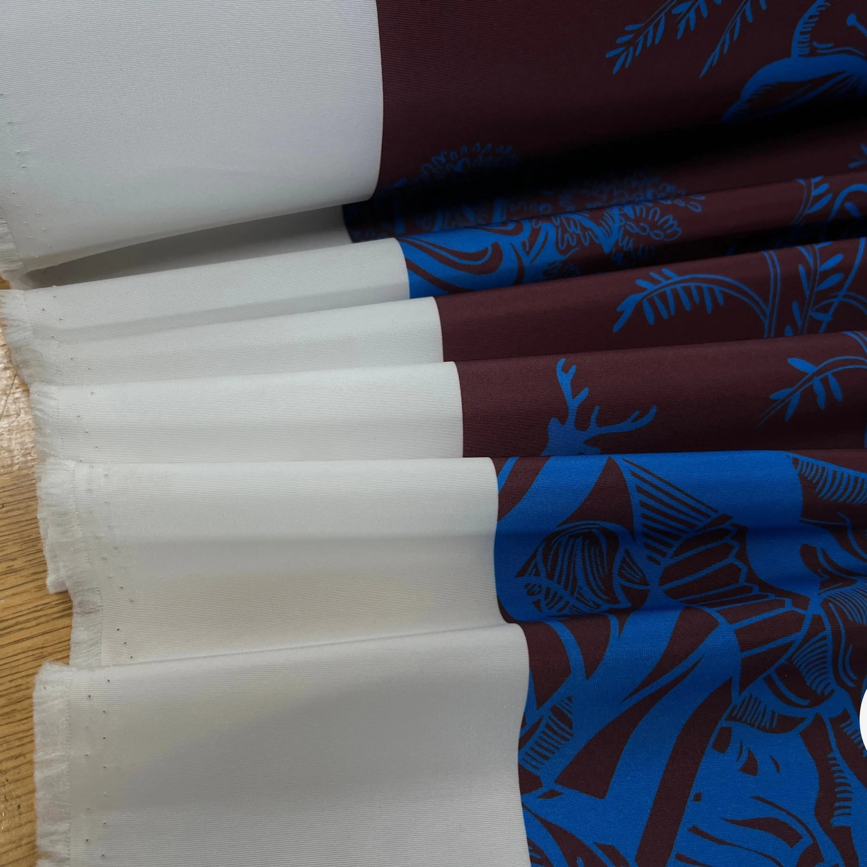 TOILE PARKA MOTIF CREATORE MARRON ET BLEU - My Little Coupon