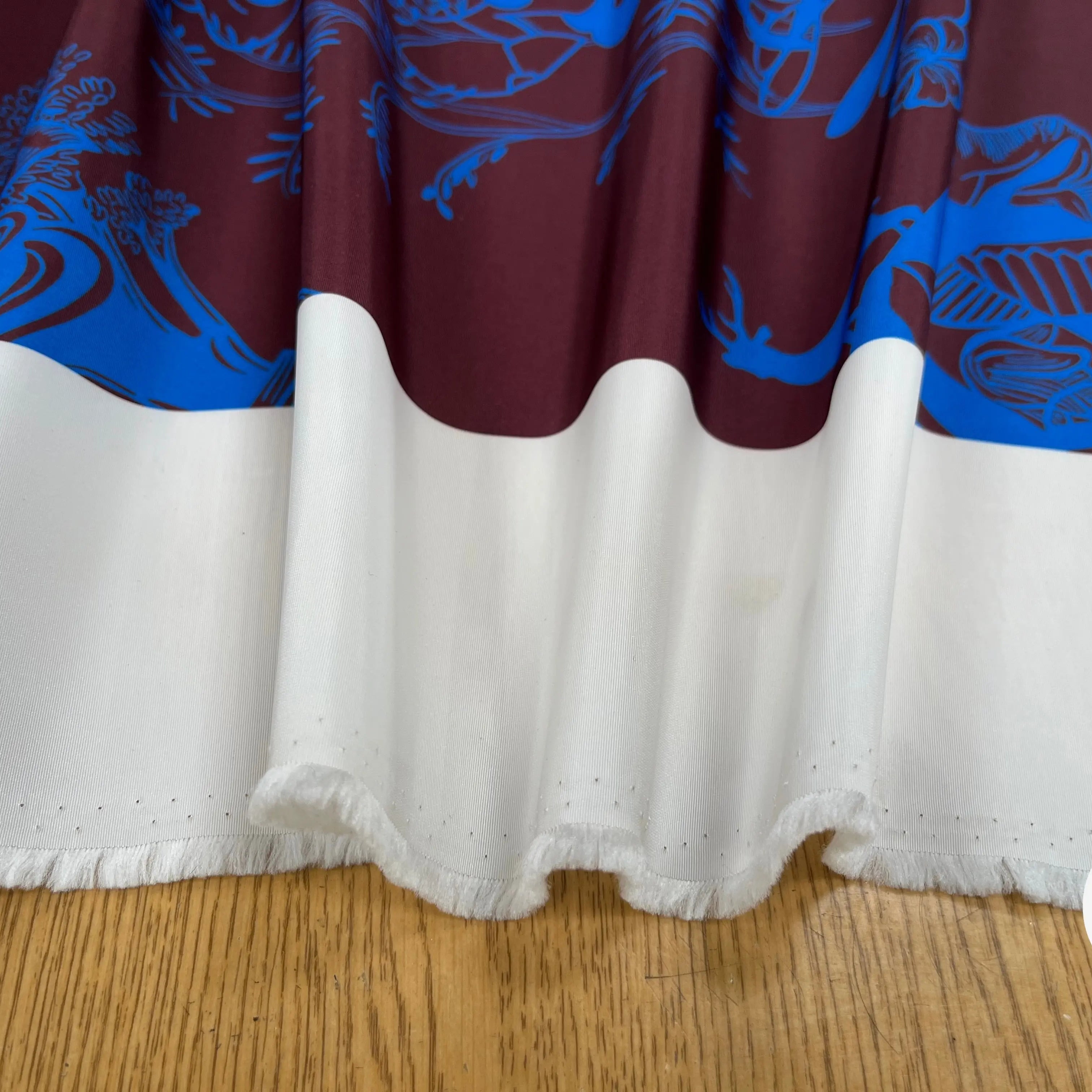 TOILE PARKA MOTIF CREATORE MARRON ET BLEU - My Little Coupon