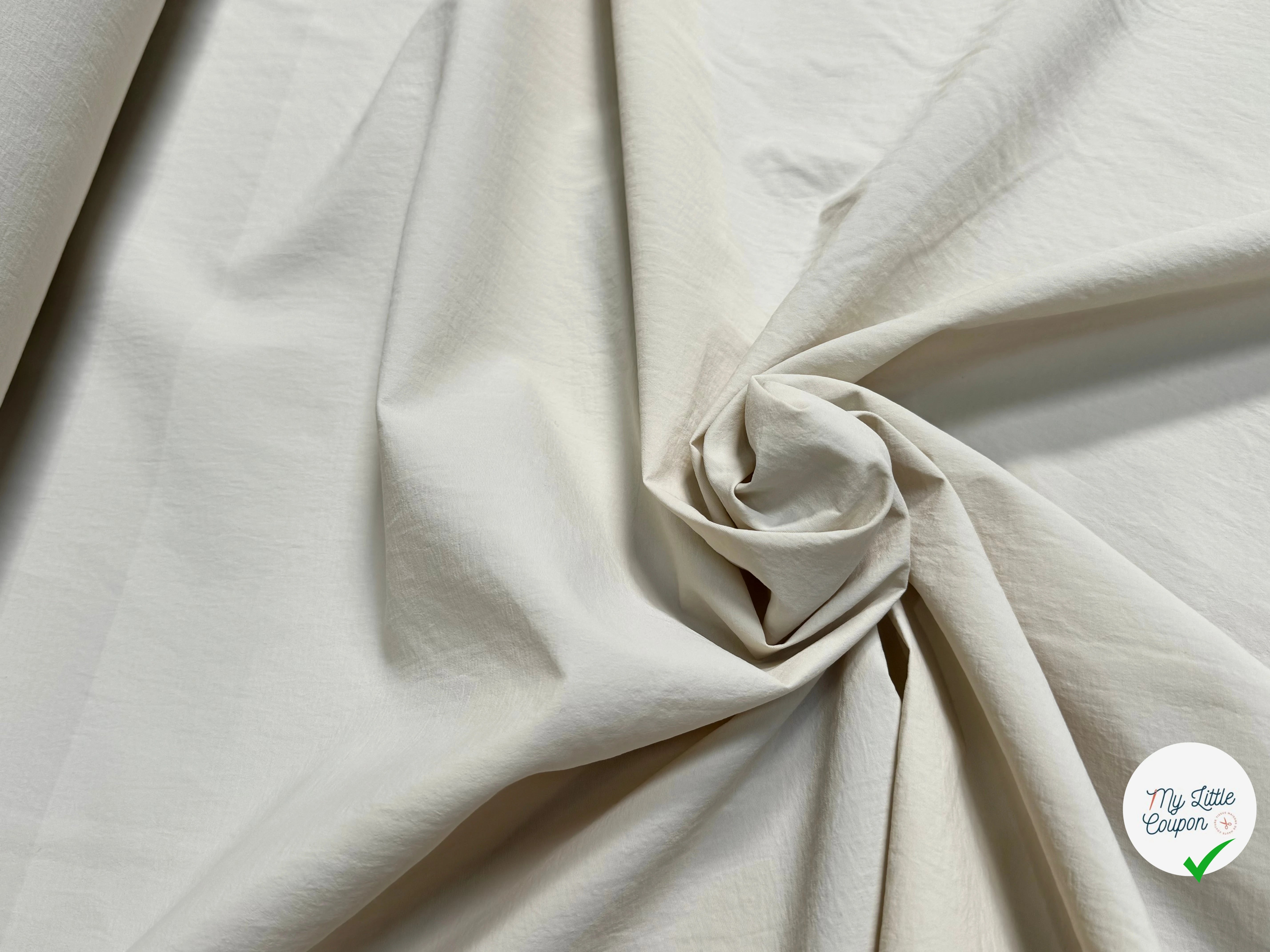 TOILE POLYAMIDE FAÇON CREPE ÉCRU BELLE TENUE - My Little Coupon
