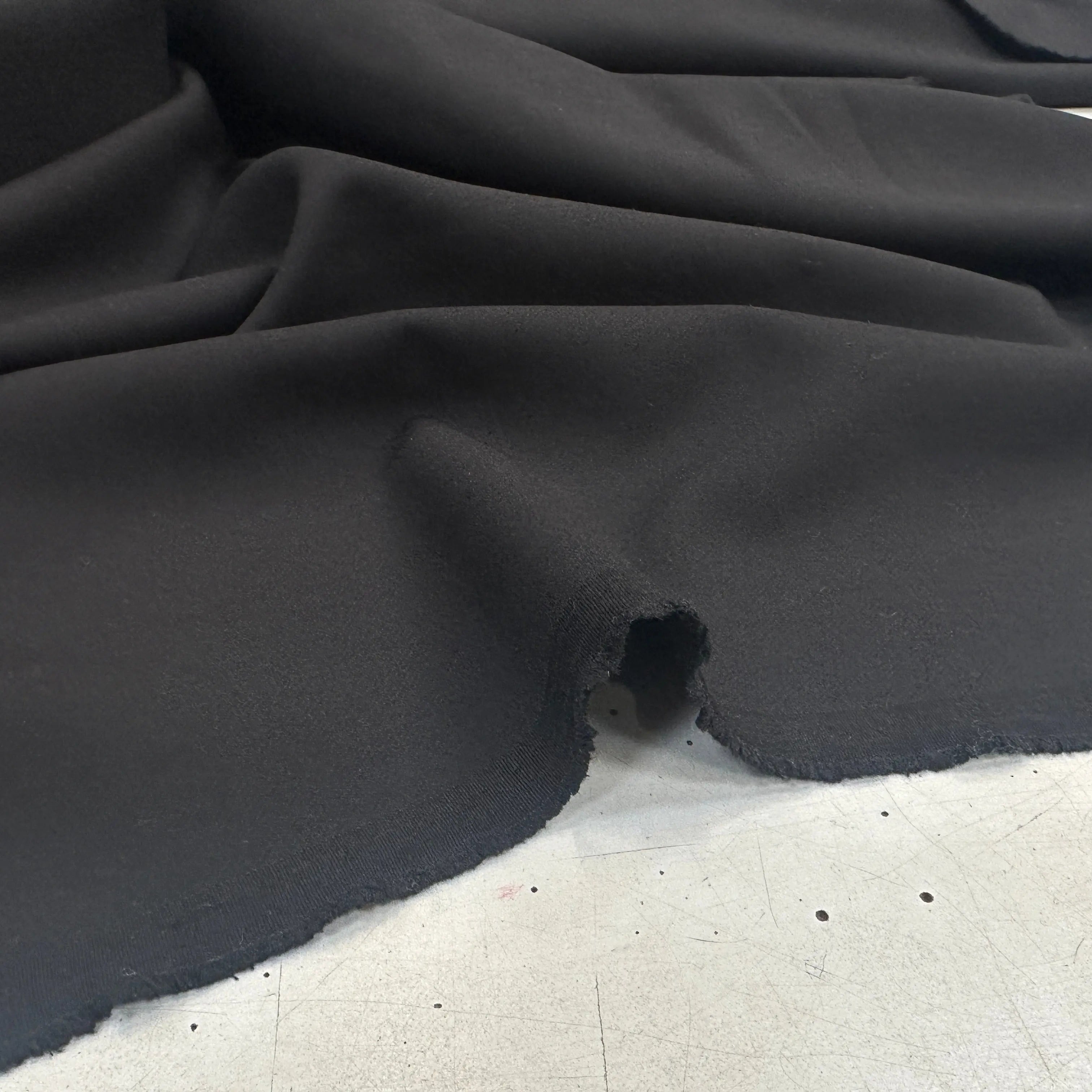 TOILE POLYESTER NOIR PREMIUM - My Little Coupon