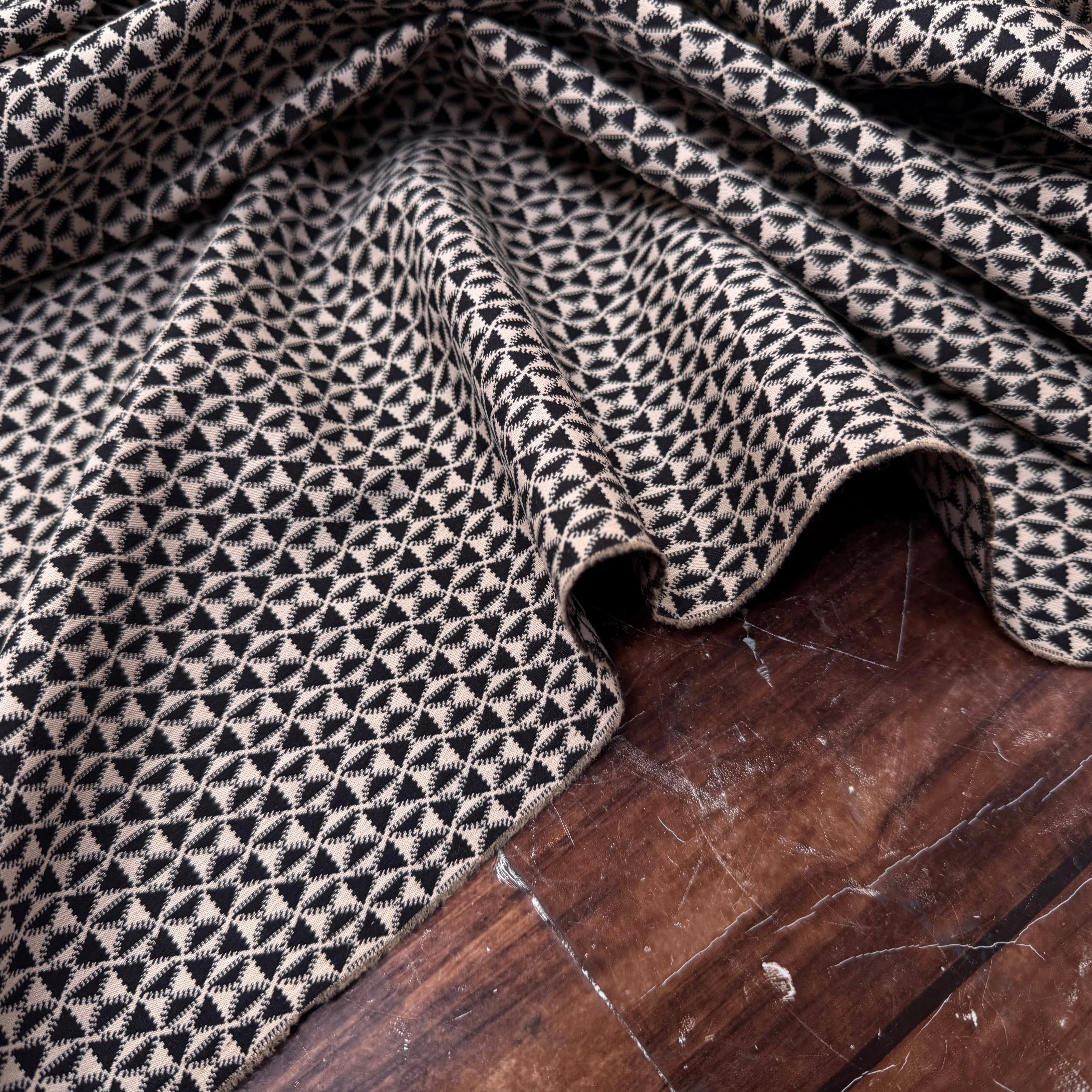 TOILE STRETCH GÉOMETRIQUE ITALIE CHIC - My Little Coupon