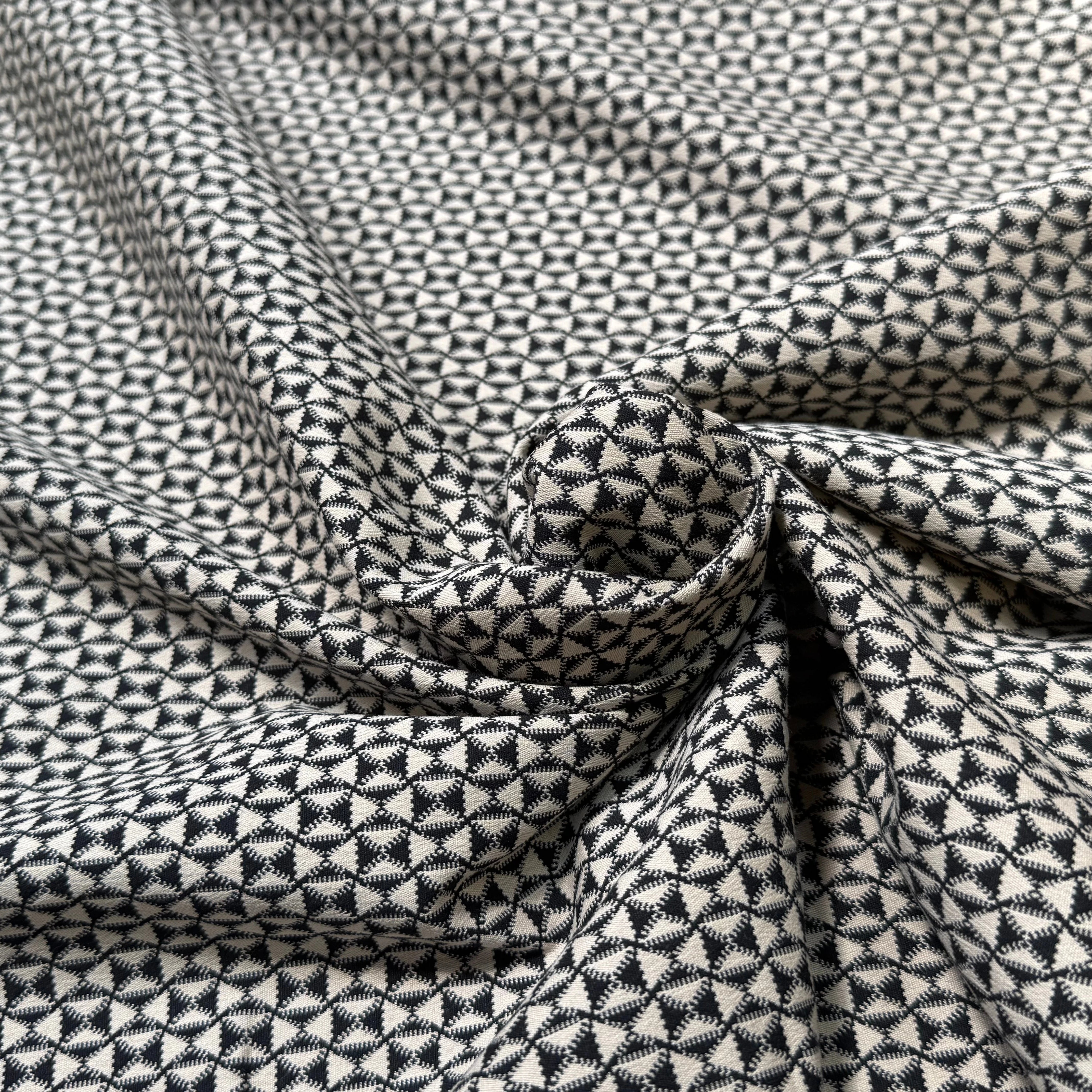 TOILE STRETCH GÉOMETRIQUE ITALIE CHIC - My Little Coupon