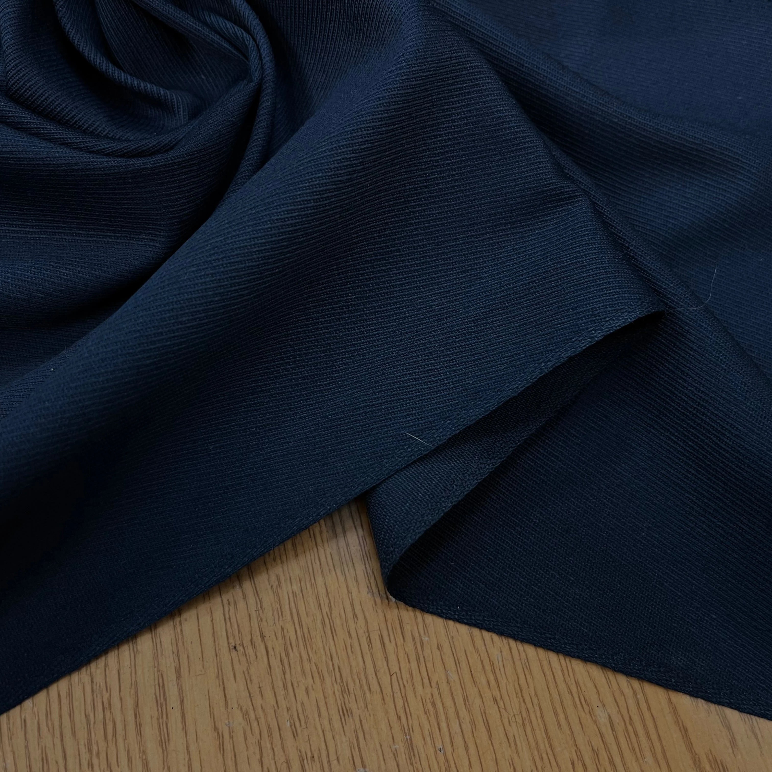 TOILE STRIÉE POLYESTER BLEU FONCÉ 113CM - My Little Coupon