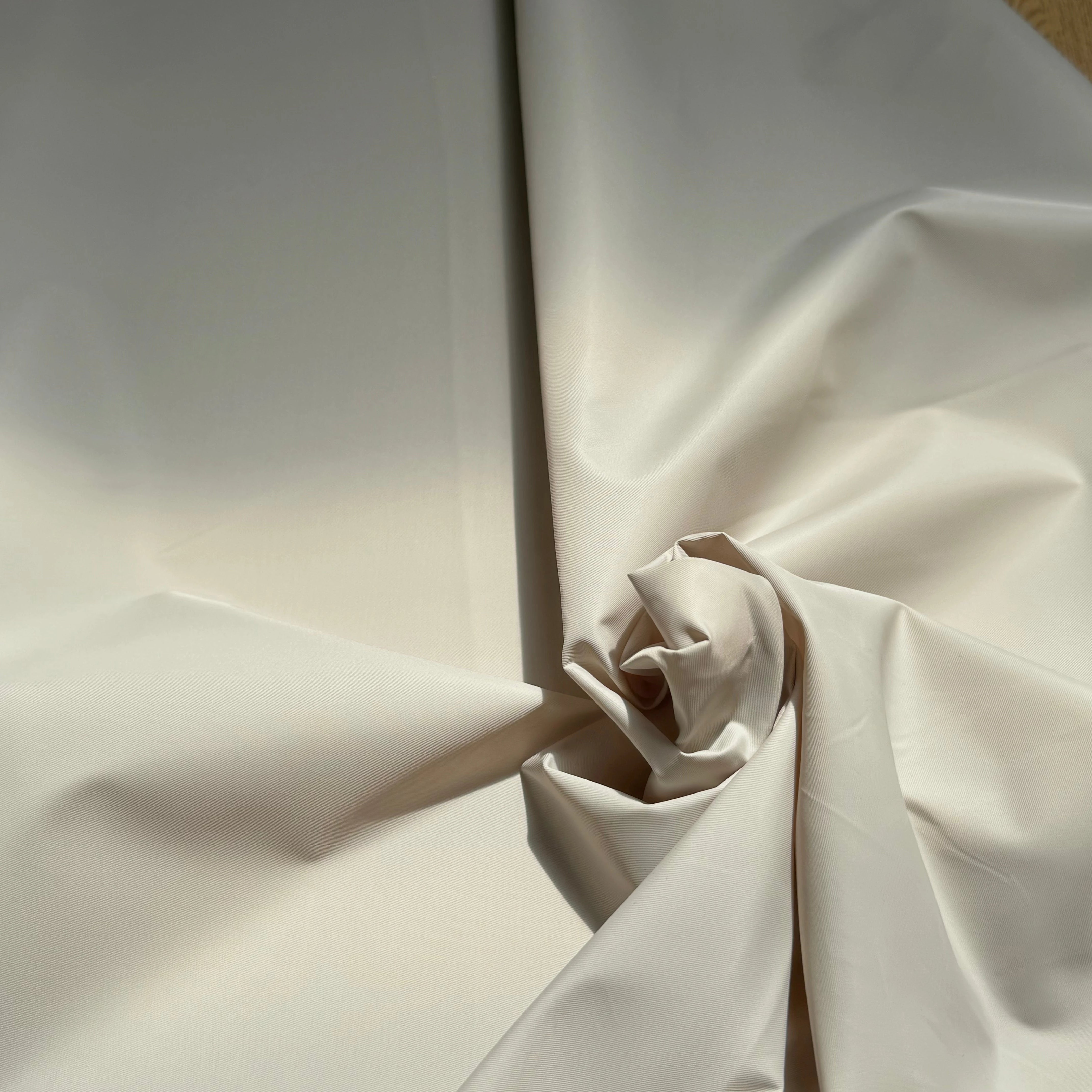 TOILE WATERPROOF BEIGE 100% POLAMIDE - My Little Coupon